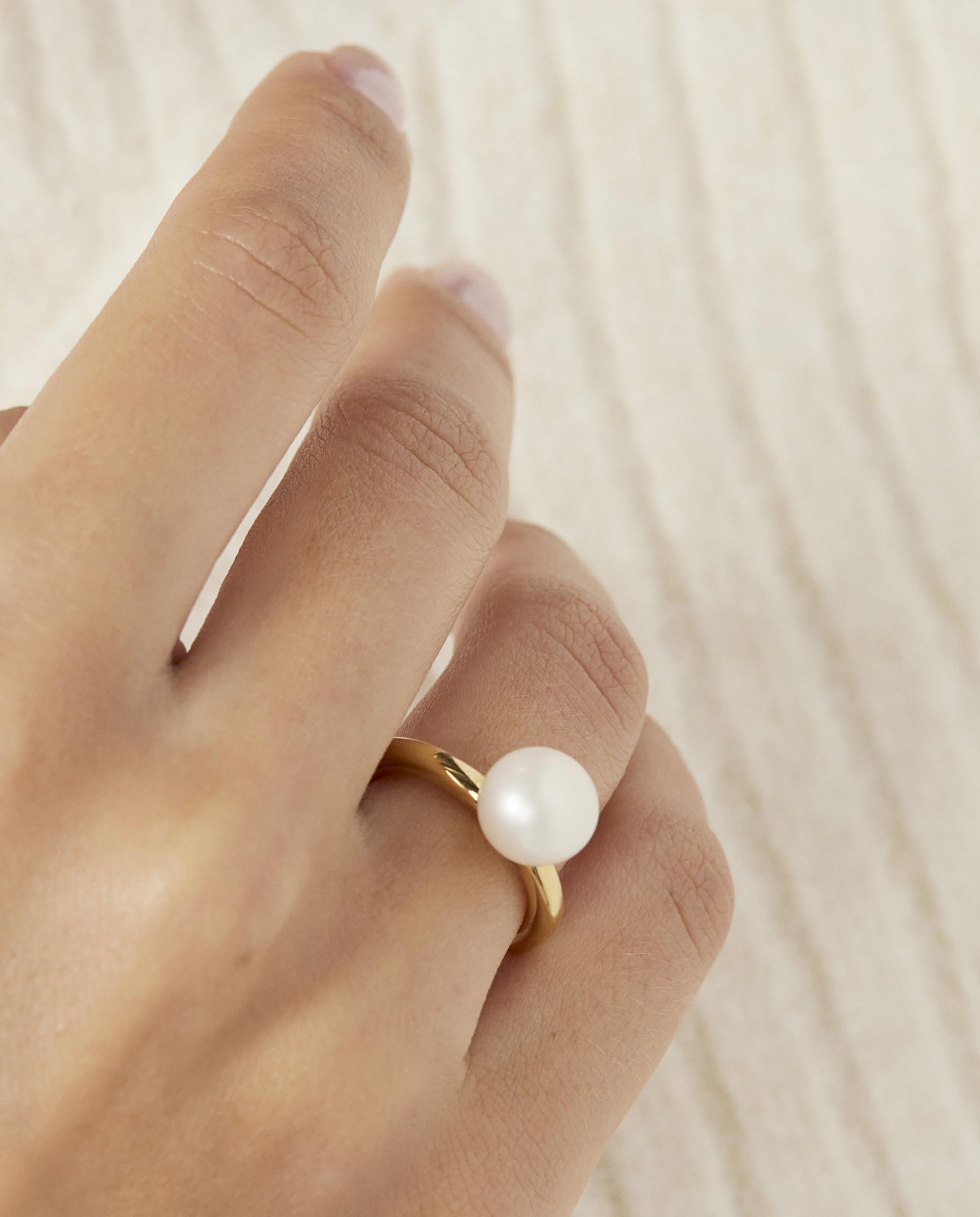 Anel Gloss Banhado a Ouro de 18kt Sobre Prata e Pérola Branco-3