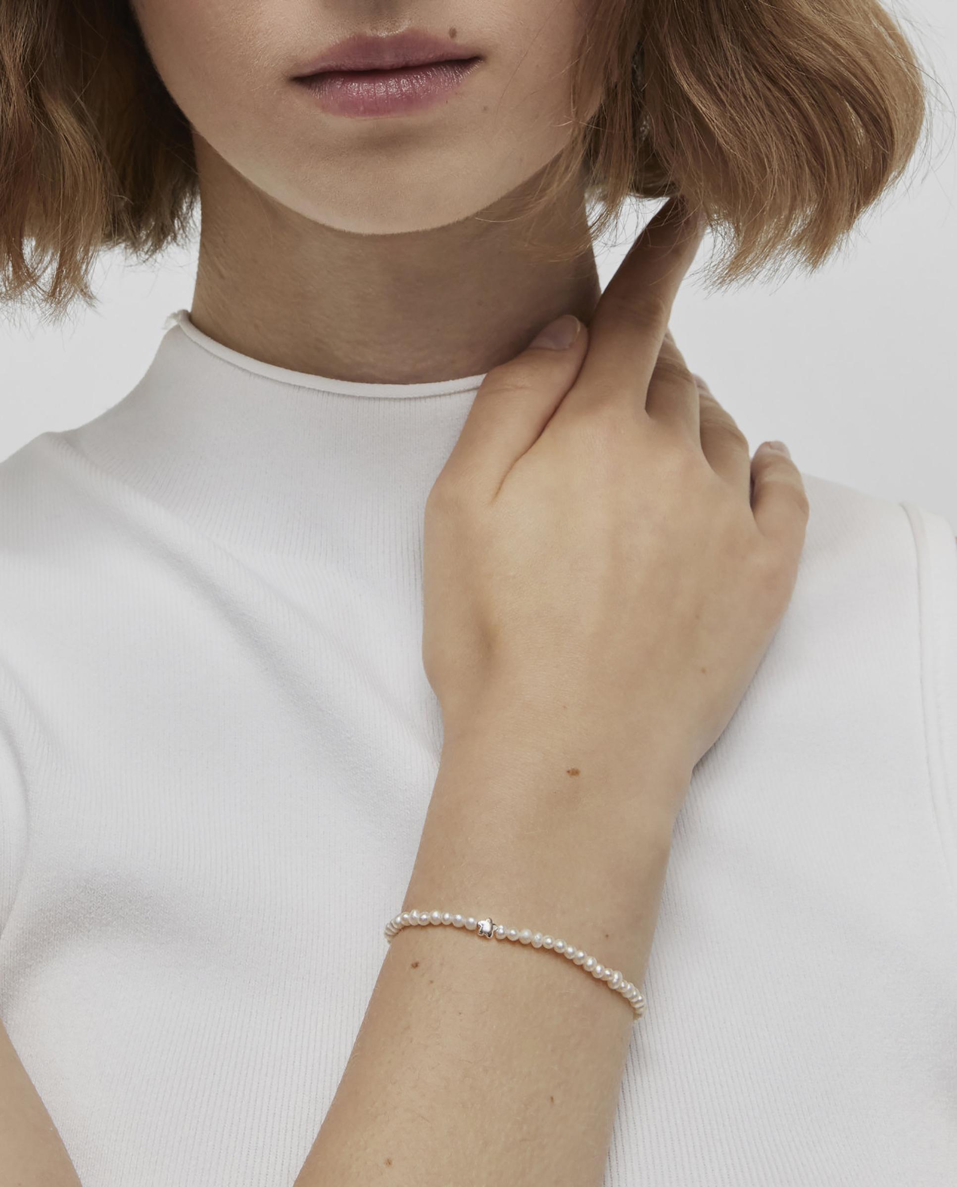 Pulseira Bold Motif Elástica com Pérolas e Flor de Prata Branco-4