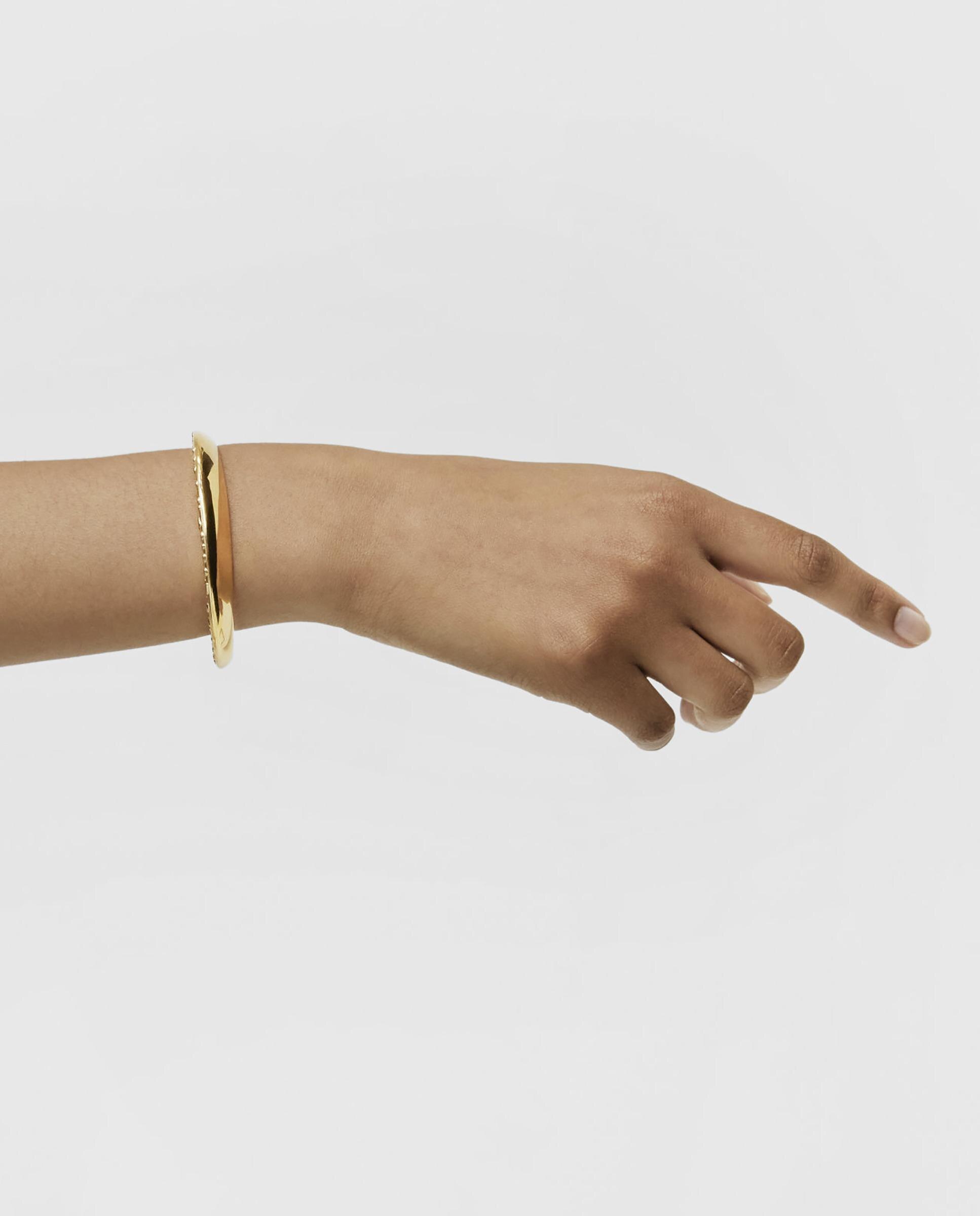 Pulseira Dybe Banhada a Ouro 18 Kt Sobre Prata Aberta com Textura Prateado-4