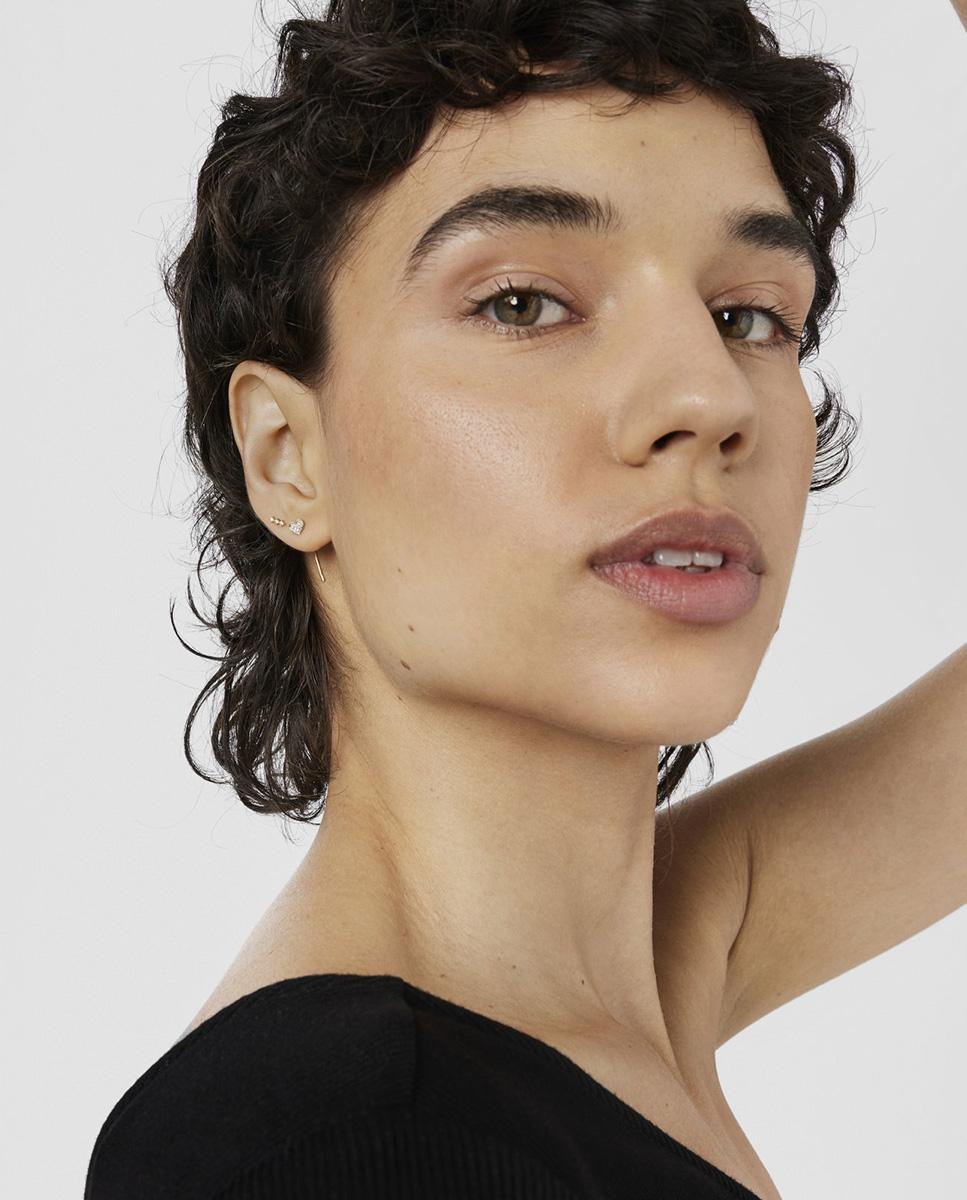 Piercing Les Classiques de Orelha com Tira de Ouro e Diamantes Branco-4