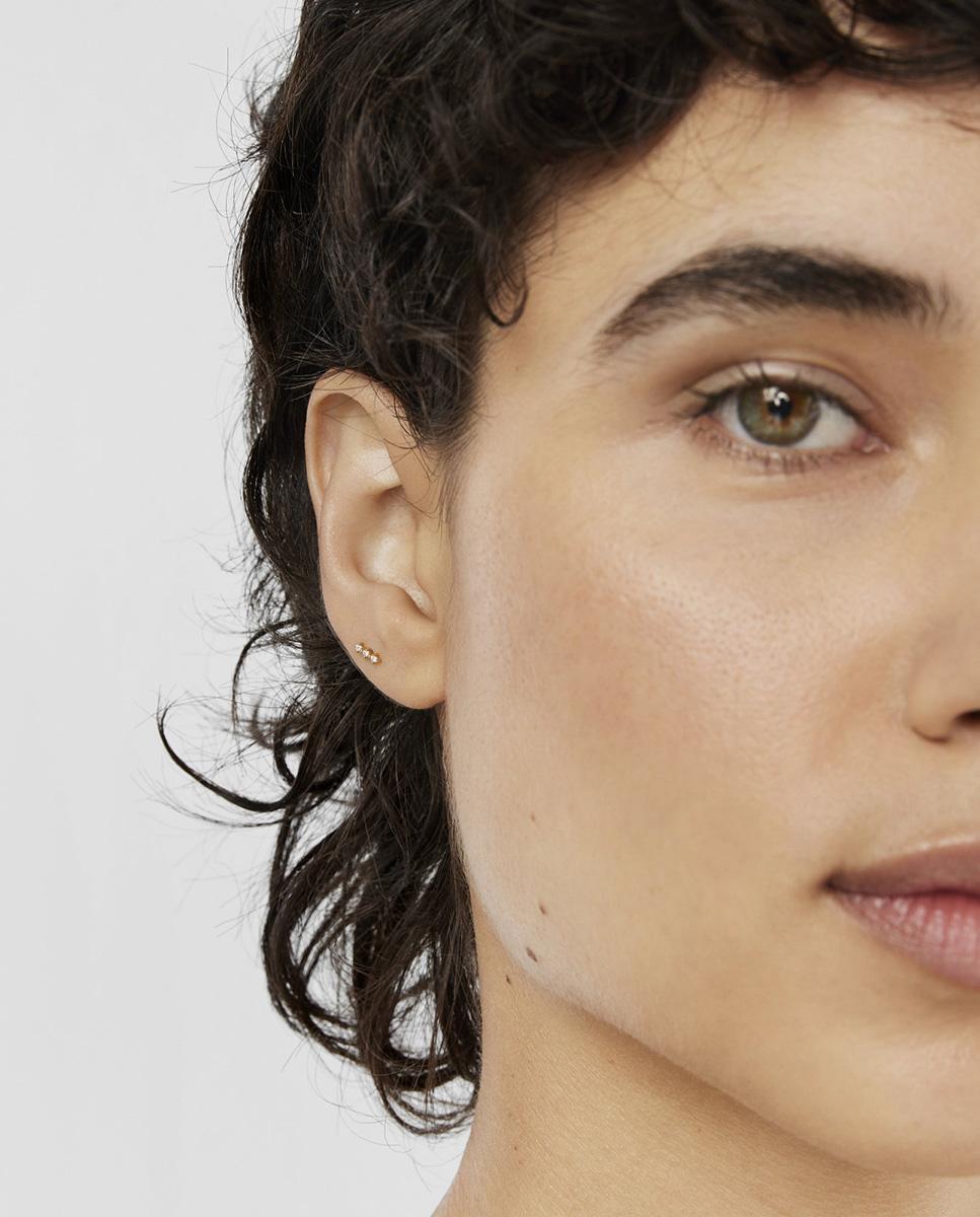 Piercing Les Classiques de Orelha com Tira de Ouro e Diamantes Branco-6