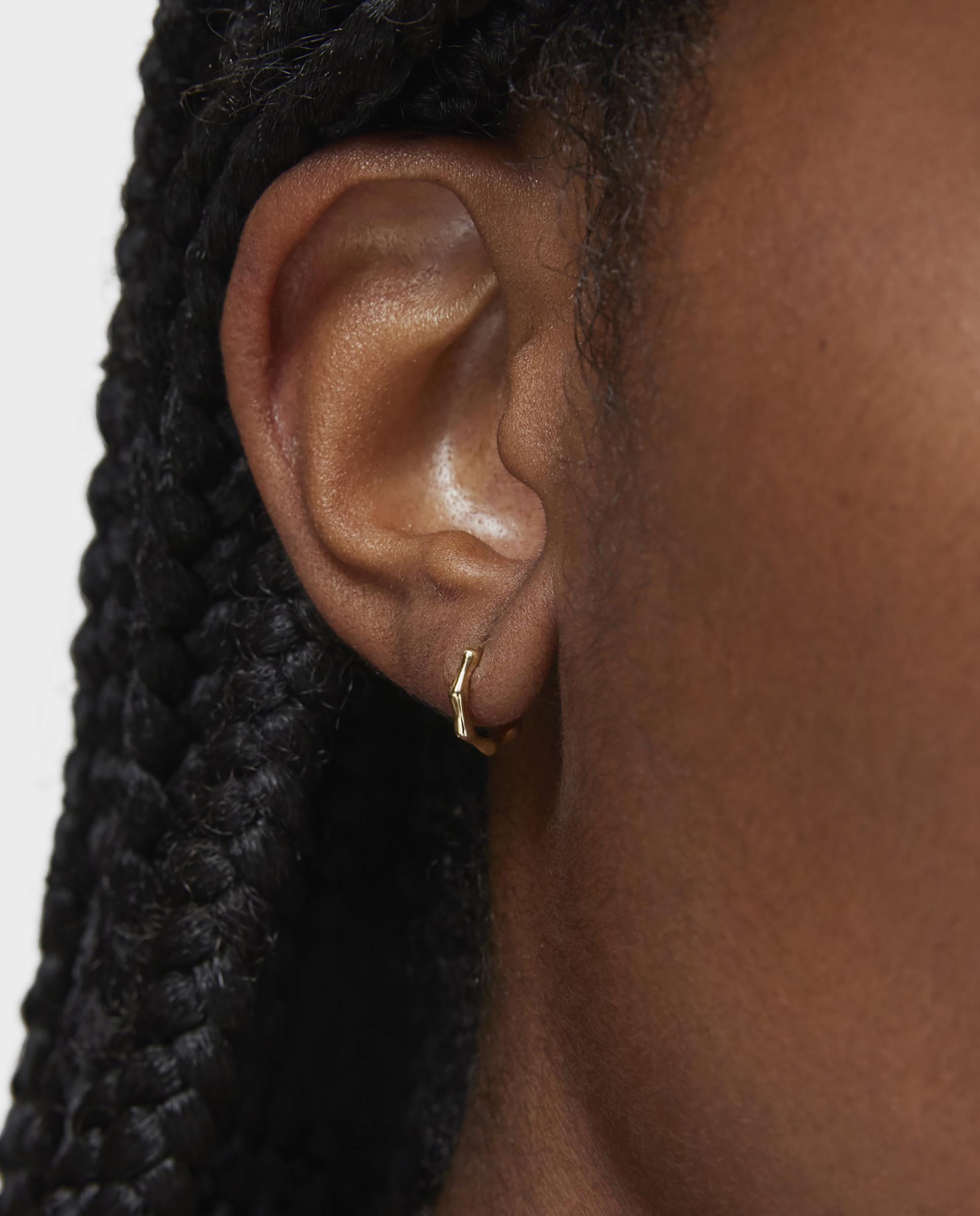 Piercing Basics de Aro em Ouro com Detalhes Dourado-6
