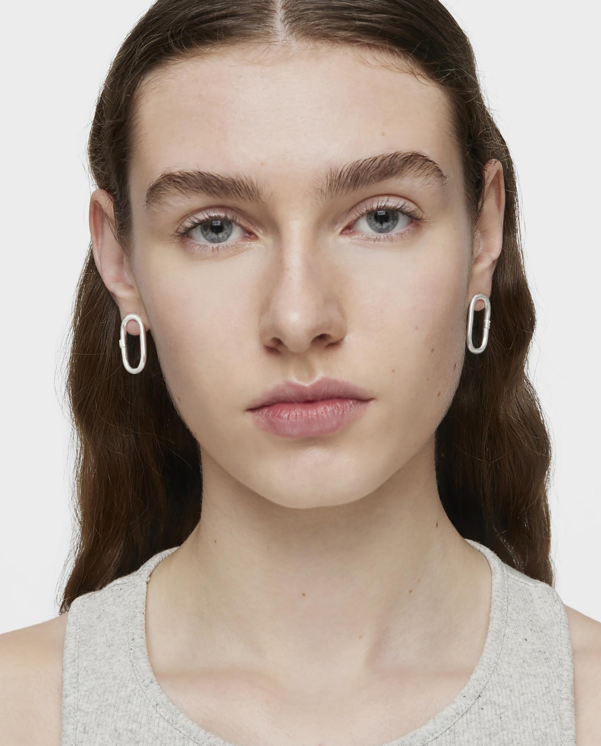 Brincos Hold Oval Curtos de Prata Prateado-5