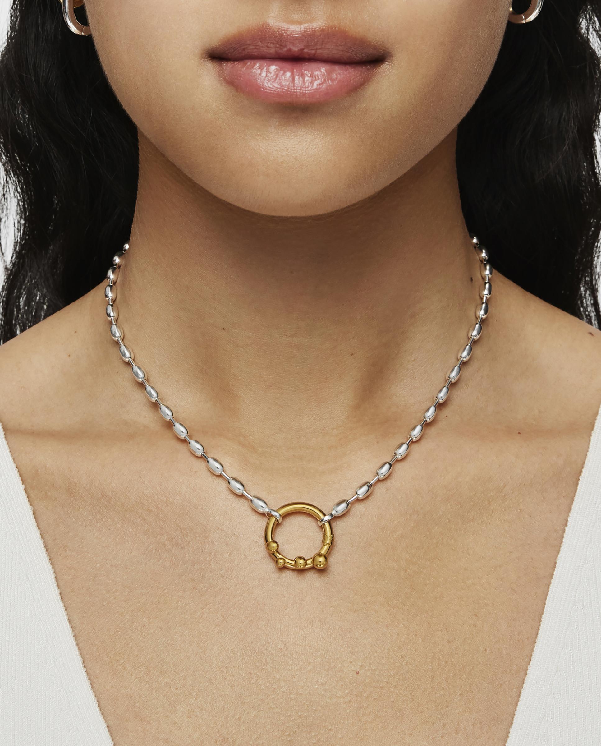 Colar Hold Oval de Prata com Bolas Prateado-5