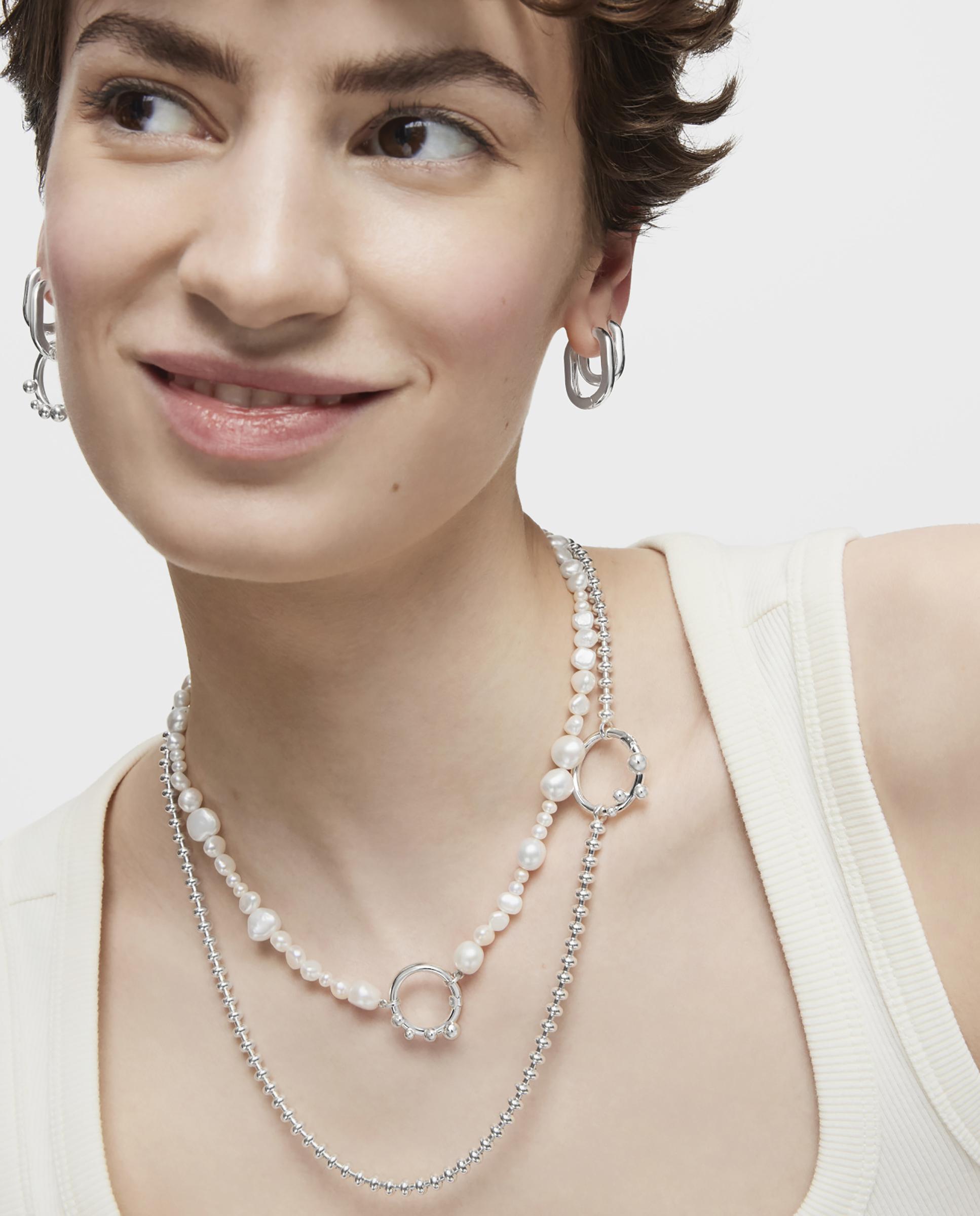 Colar Hold Oval Curto de Prata com Bolas Prateado-6