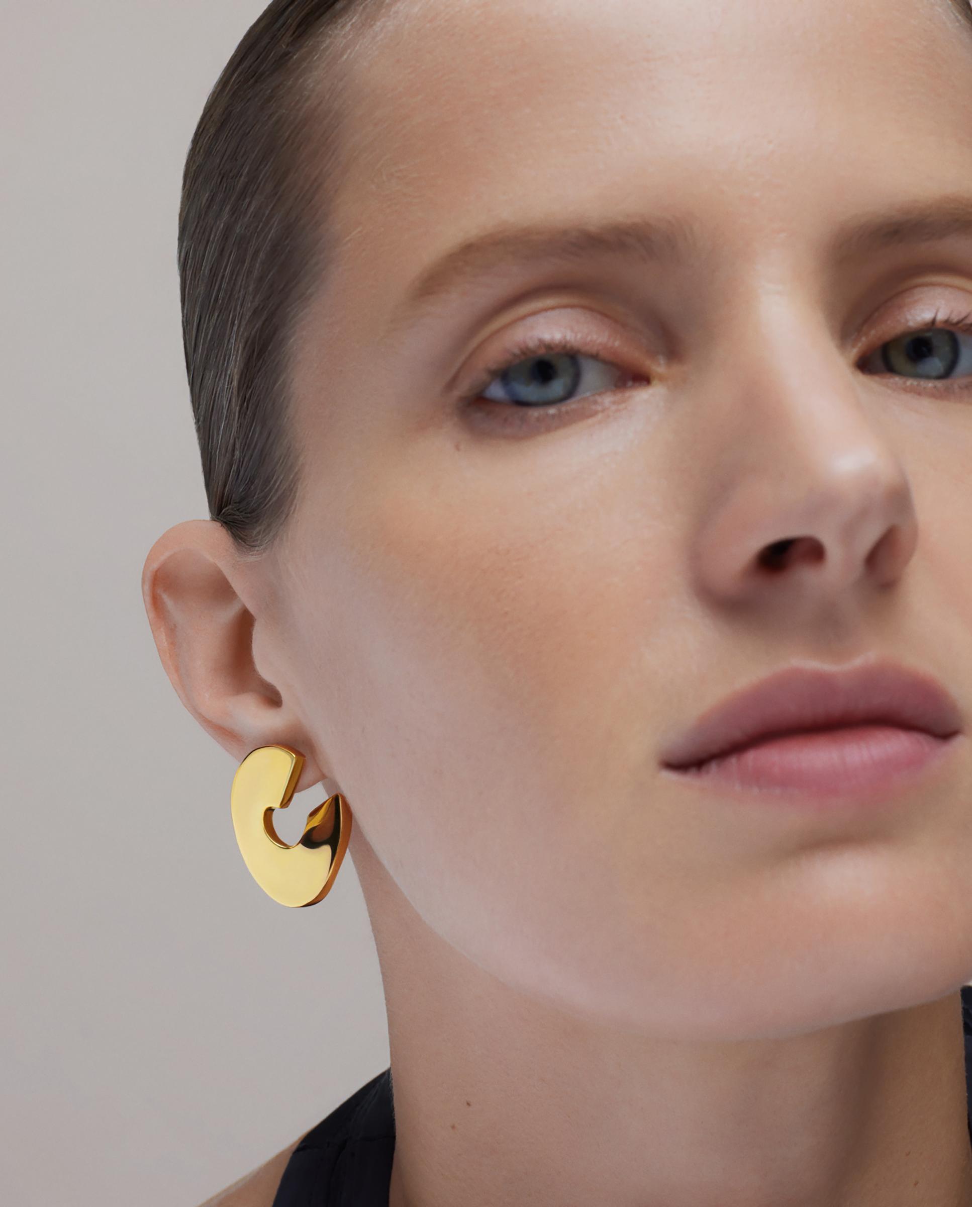 Brincos Grandes Atelier de Ouro Dourado-4