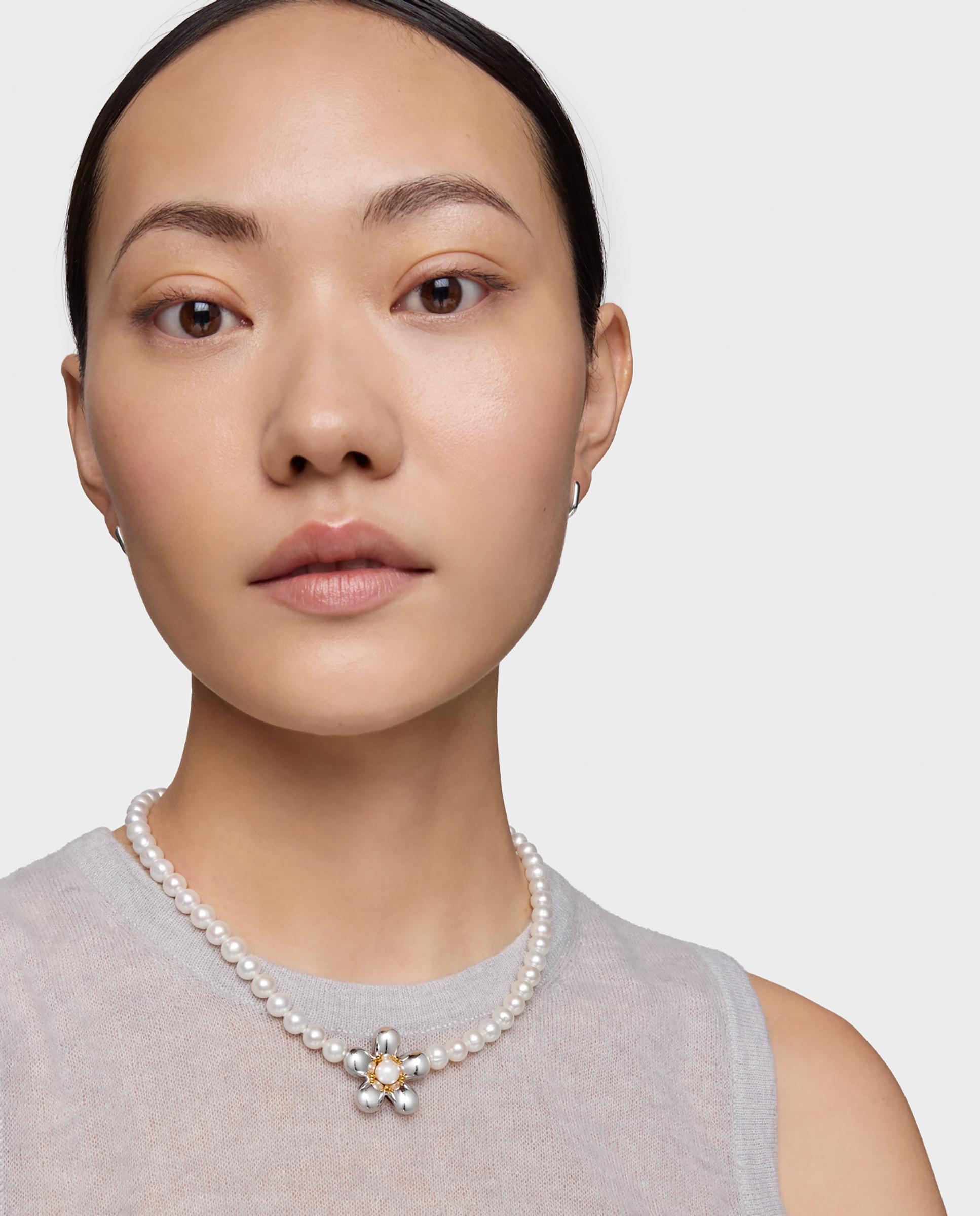 Choker Curto Daisy Bicolor e Pérolas Branco-4