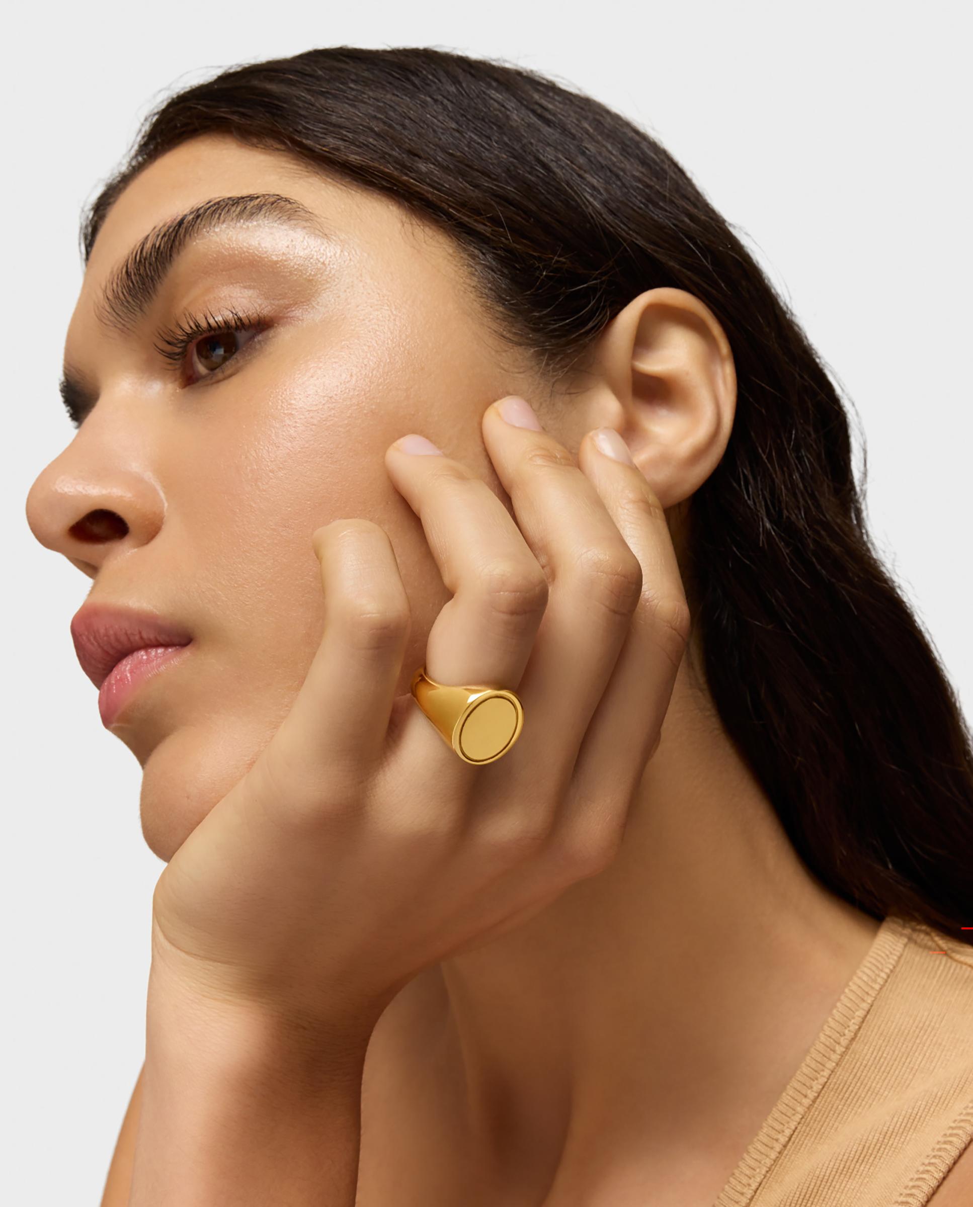 Anel Selo Basics Banhado em Ouro 18 Kt Sobre Prata 16 Mm Dourado-5