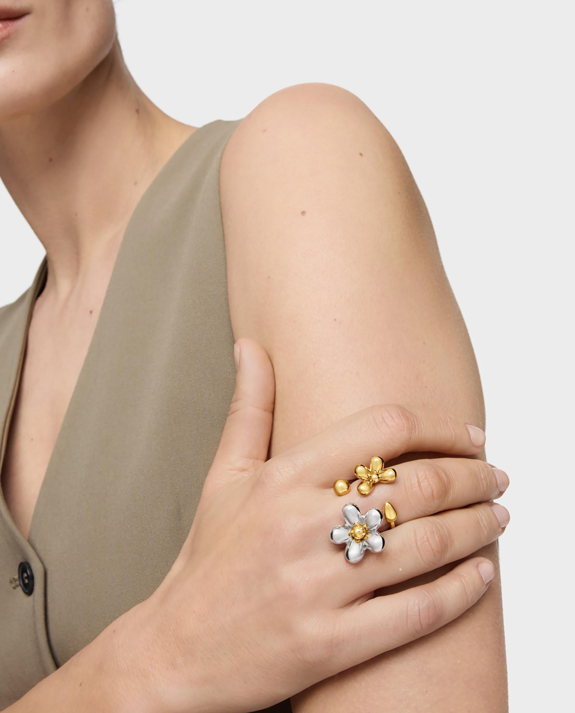 Anel Daisy Banhado a Ouro de 18 Kt Sobre Prata Dourado-5