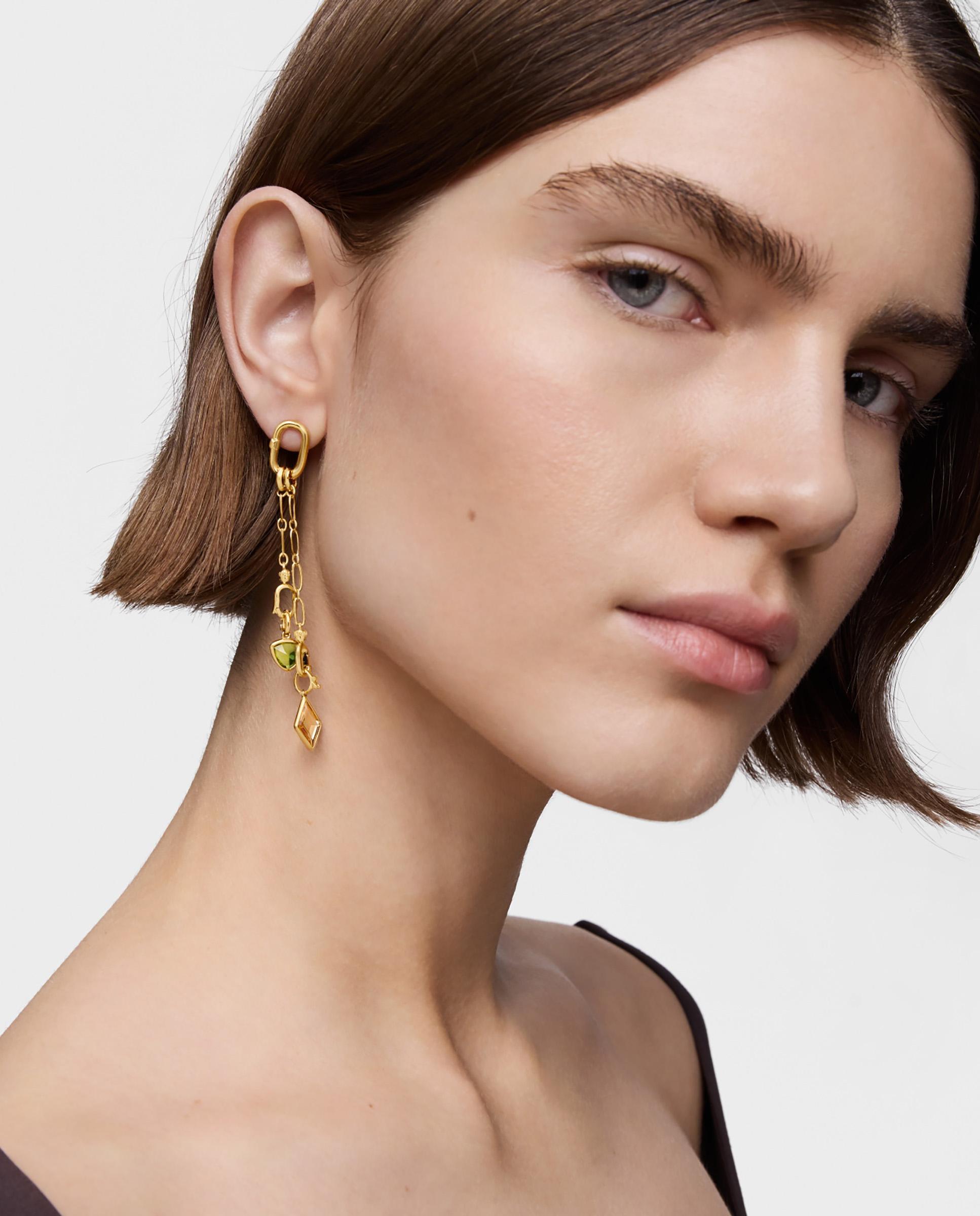 Colar Hold Oval Curto Banhado em Ouro 18 Kt Sobre Prata com Duplo Pendente e Argola Dourado-4