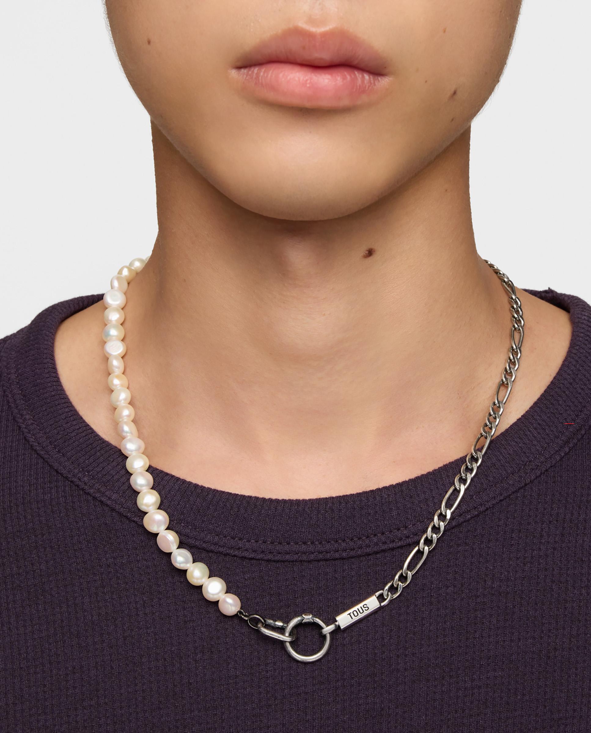 Colar Hold Man com Corrente Barbada de Prata e Pérolas Branco-4