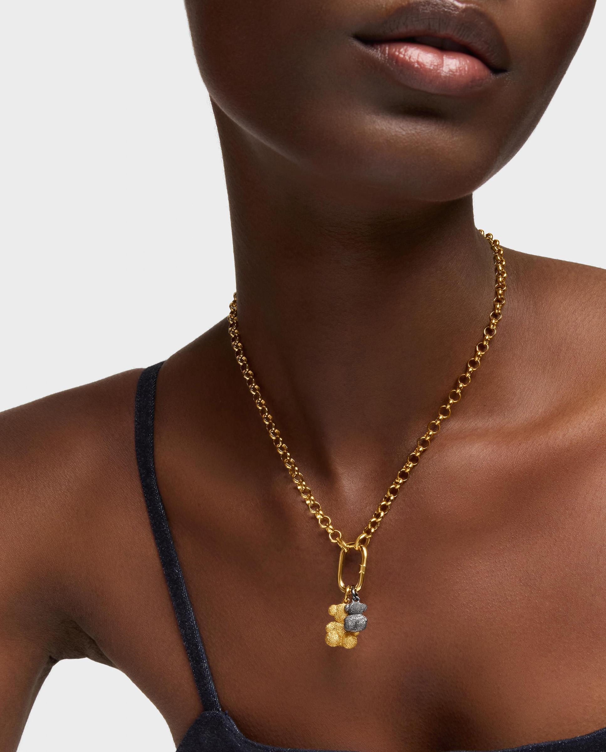 Pendente com Banho de Ouro 18 Kt Sobre Prata Diamantada Bold Bear Urso Médio Dourado-4