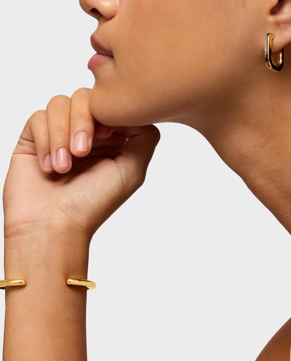 Pulseira Escrava Line com Banho de Ouro 18 Kt Sobre Prata e Ónix Preto-6