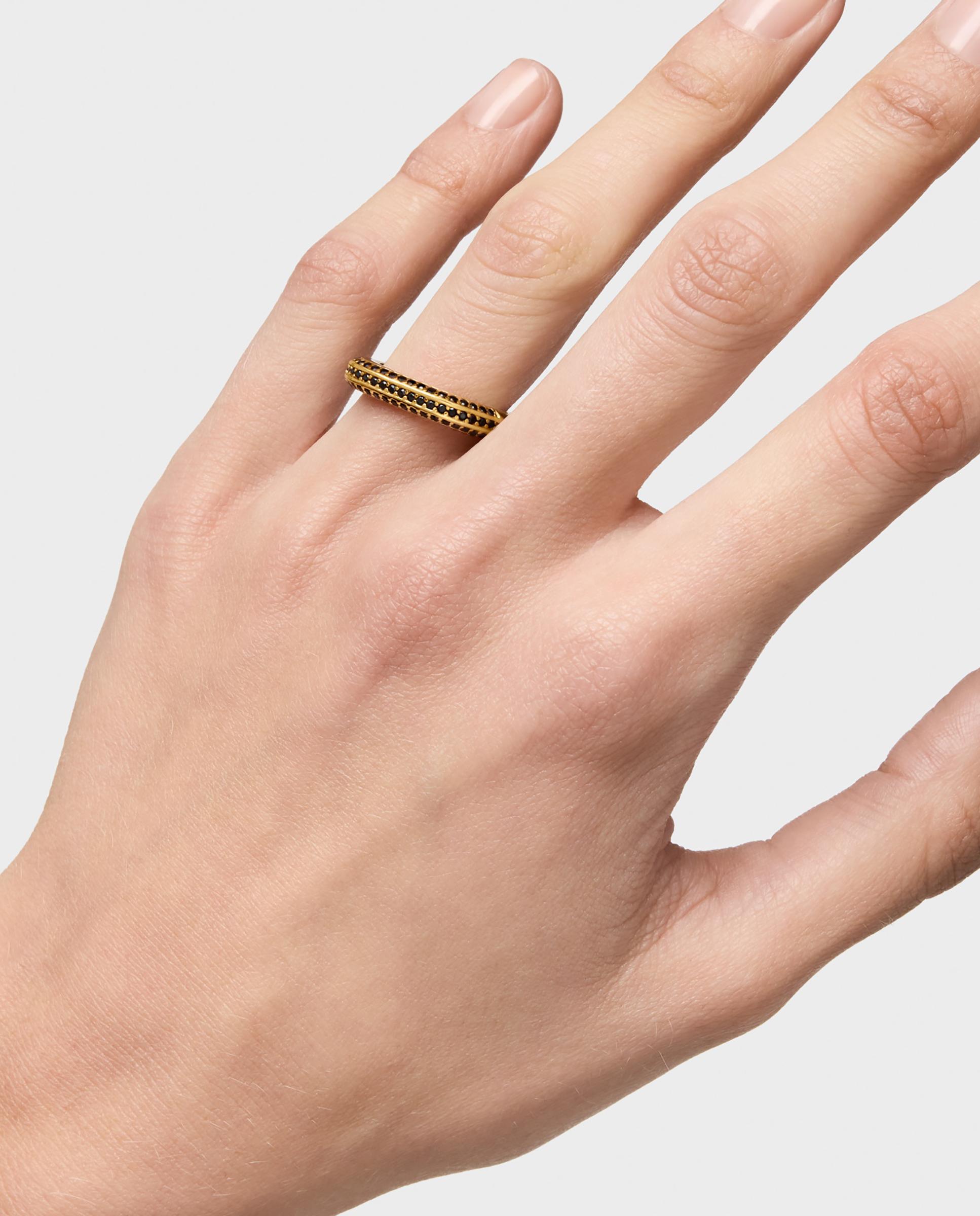 Anel com Pedras Line Banhado a Ouro 18 Kt Sobre Prata e Espinelas Preto-6