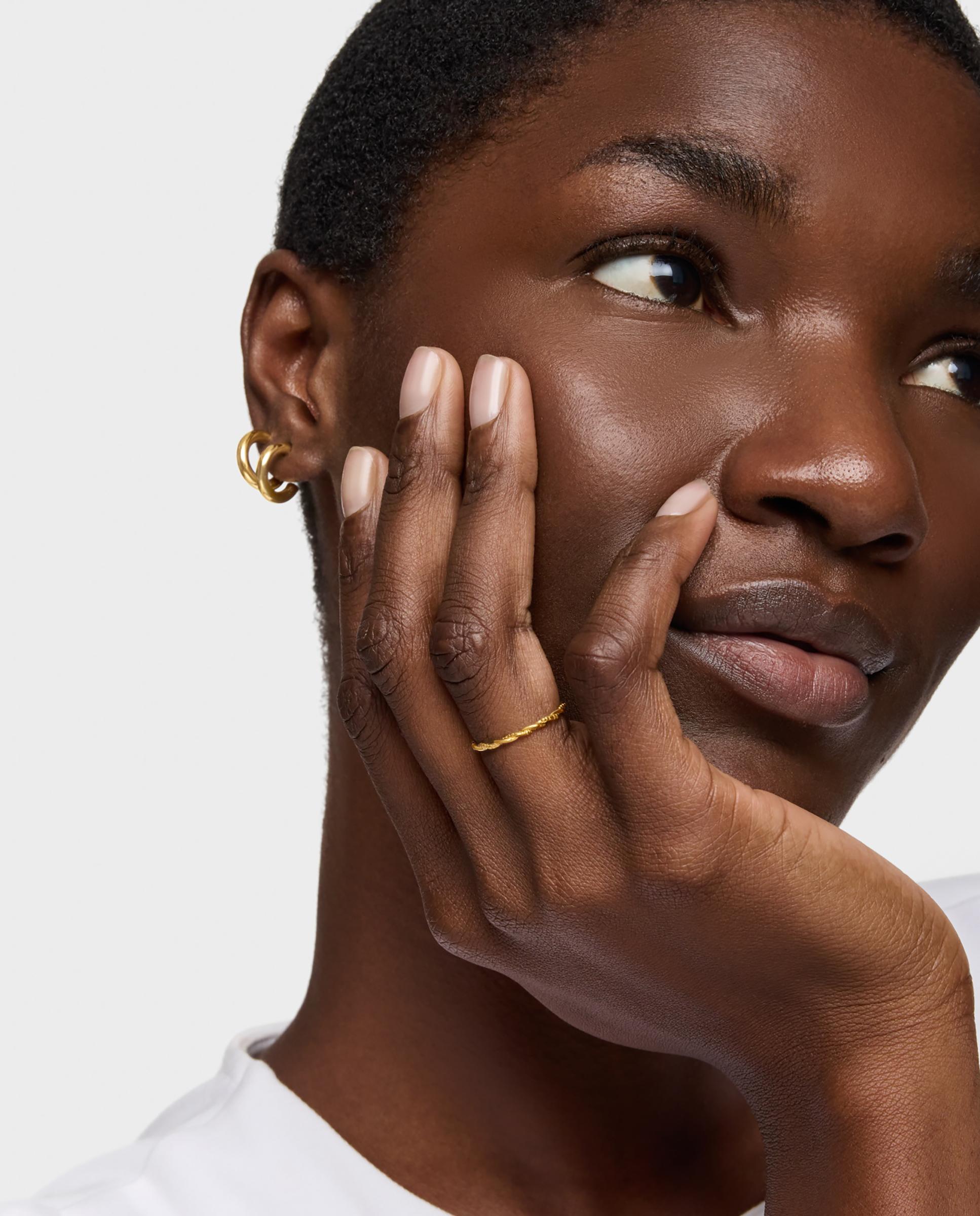 Anel com Motivos Banhado em Ouro 18 Kt Sobre Prata Dourado-4