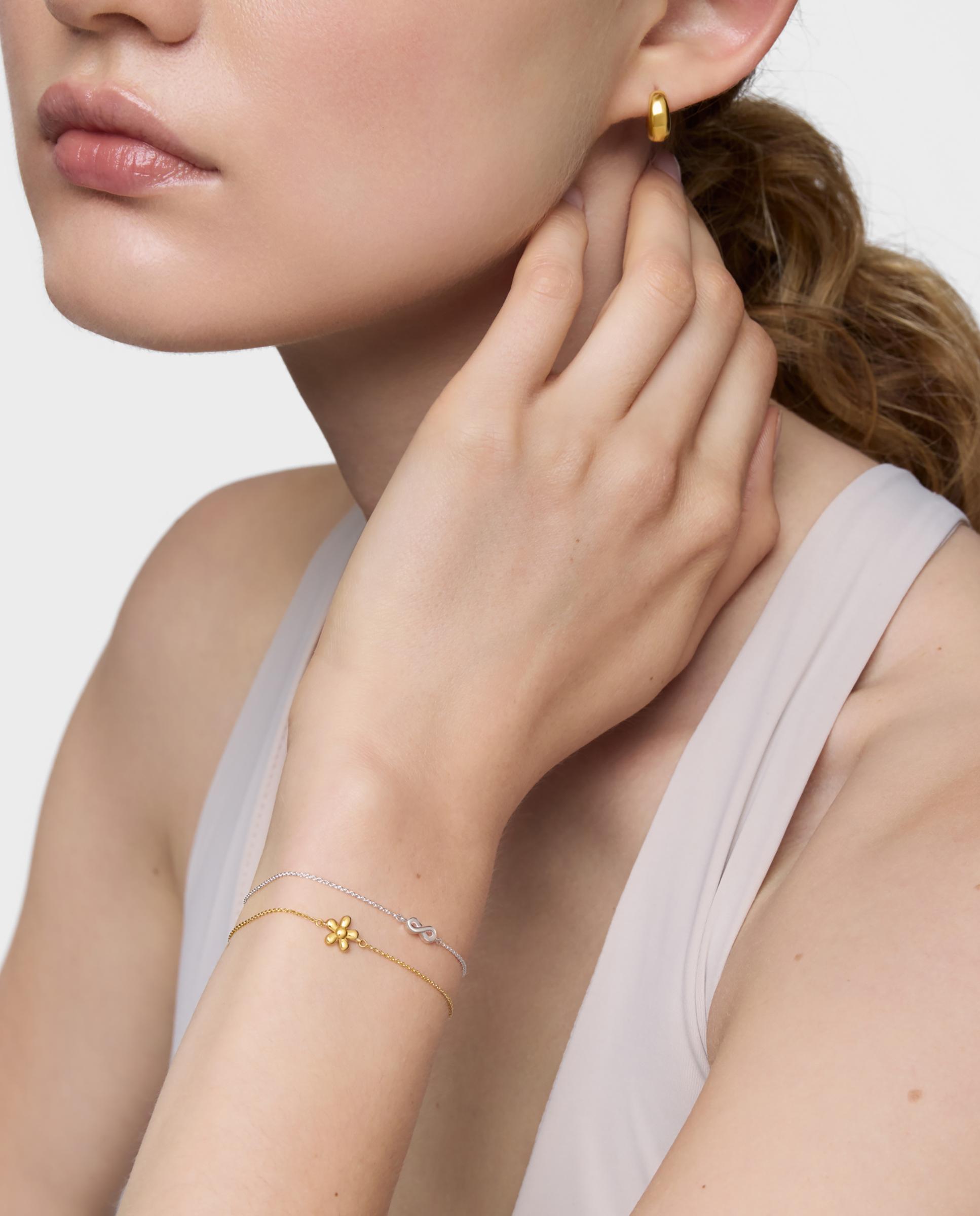 Pulseira de Corrente com Motivos Flor Banhada a Ouro 18 Kt em Prata Dourado-3