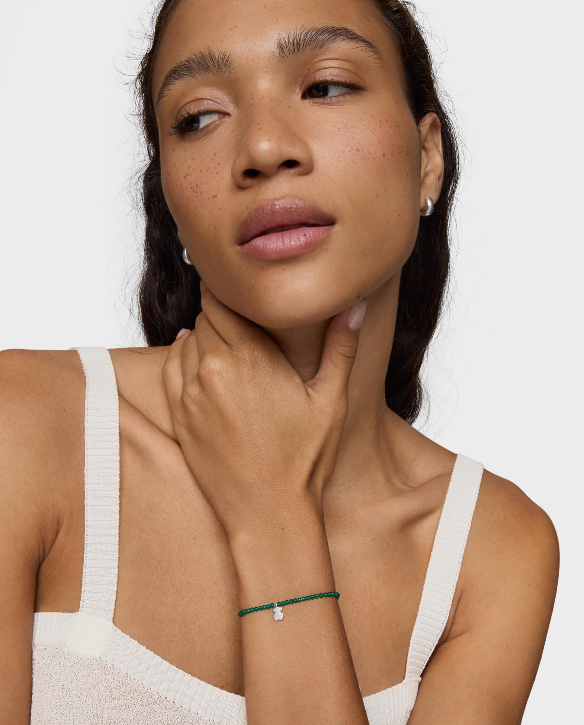Pulseira com Charms Motivos Elástica com Calcedónia em Verde e Urso de Prata Verde-4
