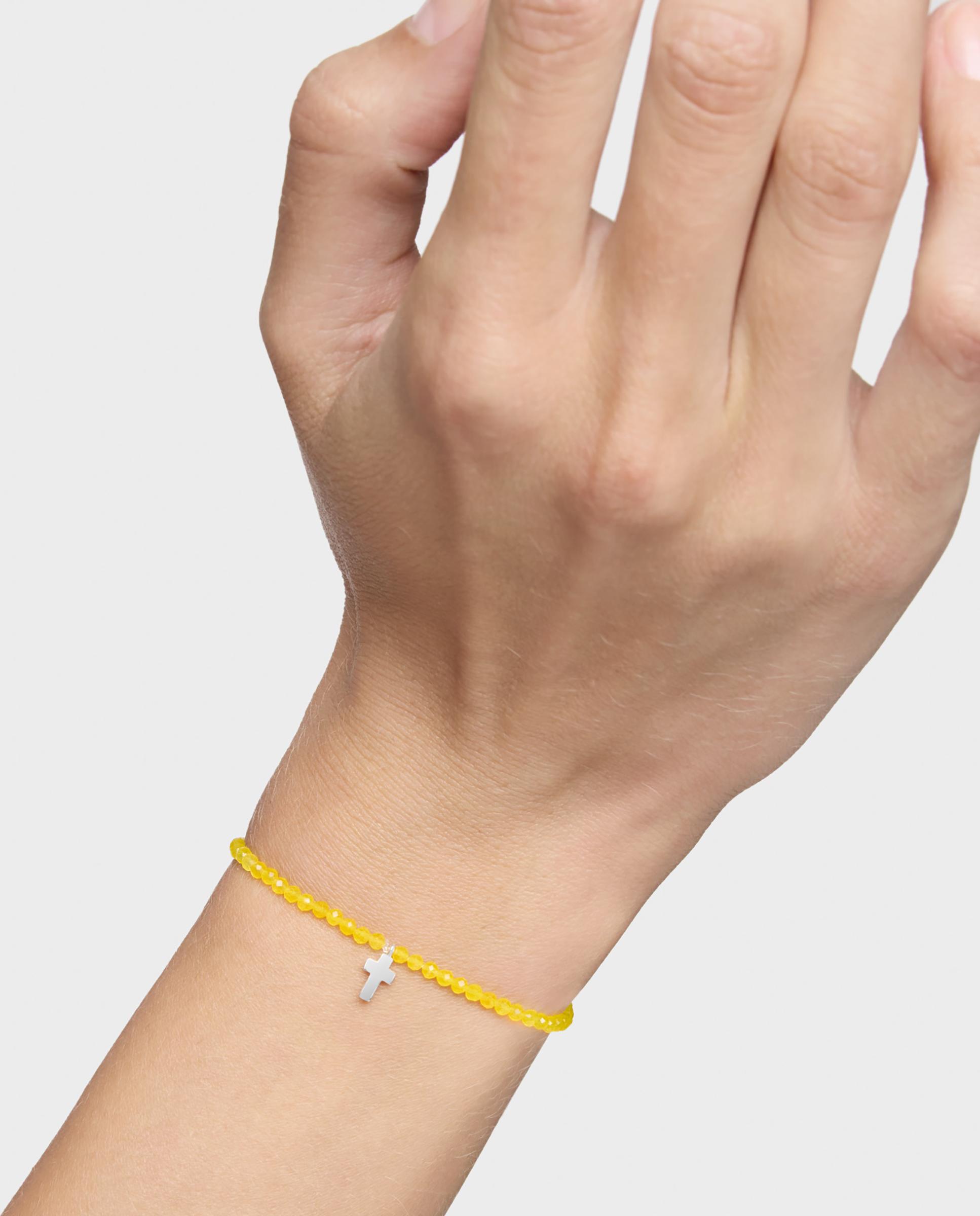 Pulseira com Charms Motivos Elástica com Cuarcita Amarela e Cruz de Prata Amarelo-6