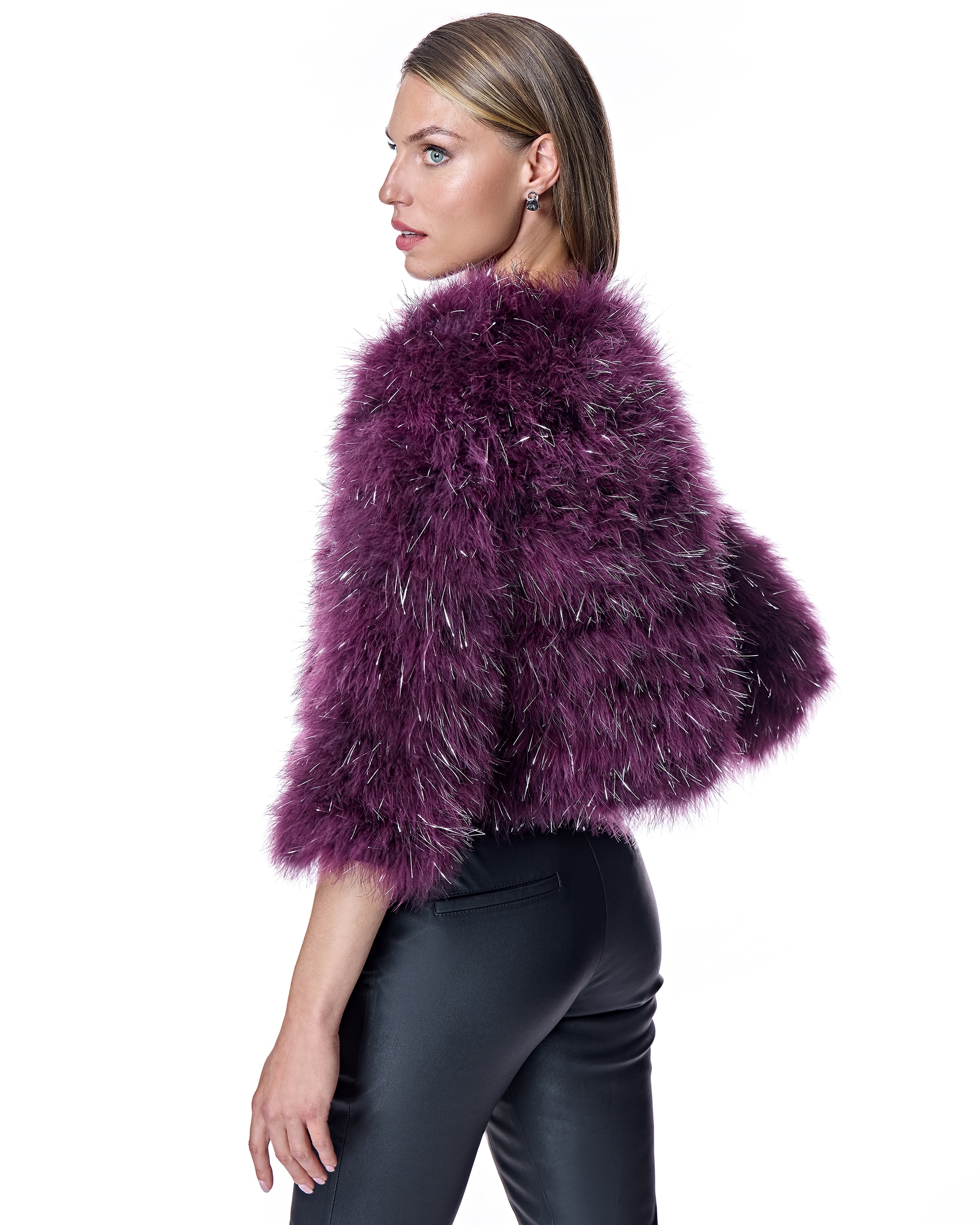 Bolero de Plumas de Marabú com Manga 3/4 e Inserções Metálicas Bordeaux-3