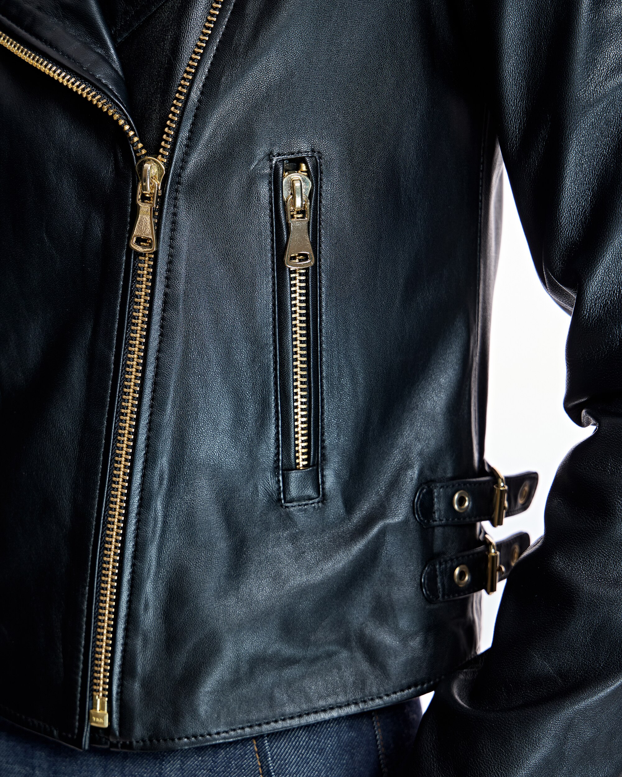Blusão de Pele de Couro com Fecho Zip Preto-6