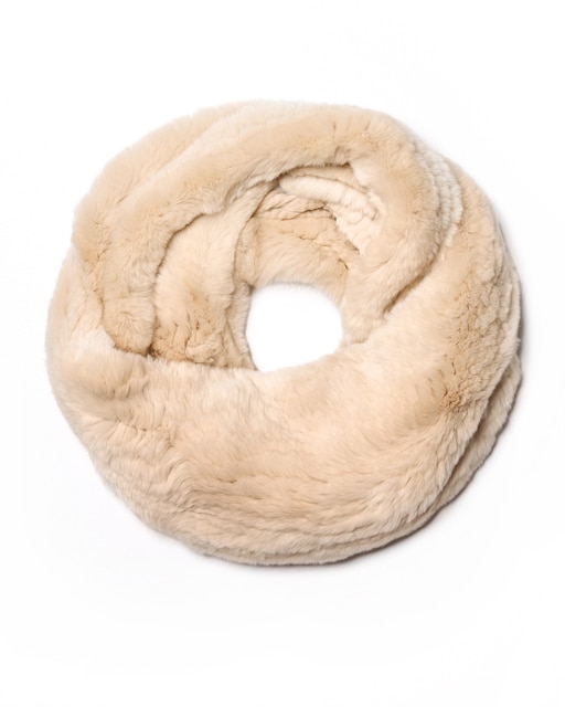 Imagem 0 de Écharpe Infinita de Pelo de Rex Tricotado em Bege