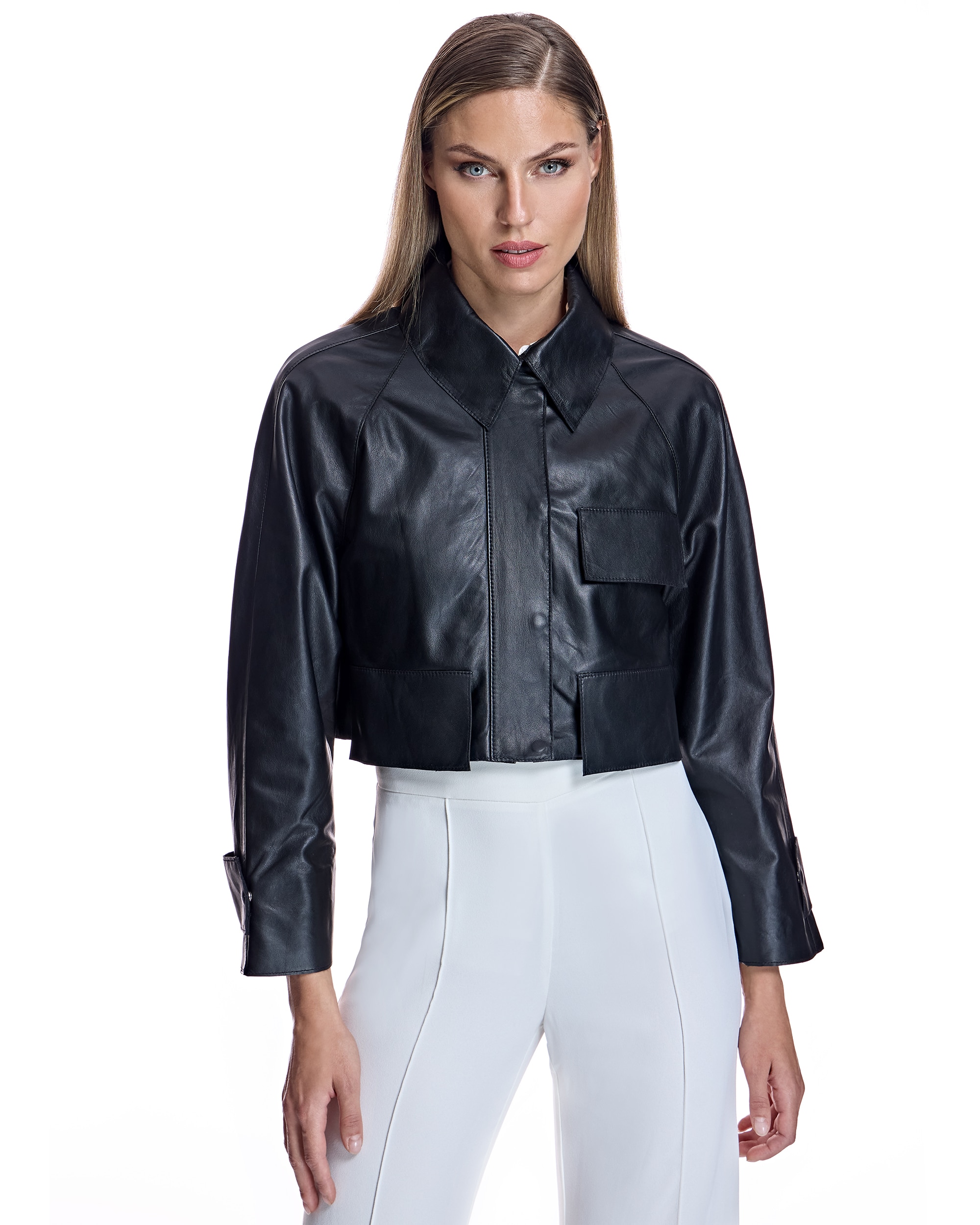 Blusão de Pele com Lapelas Decorativas Preto-1