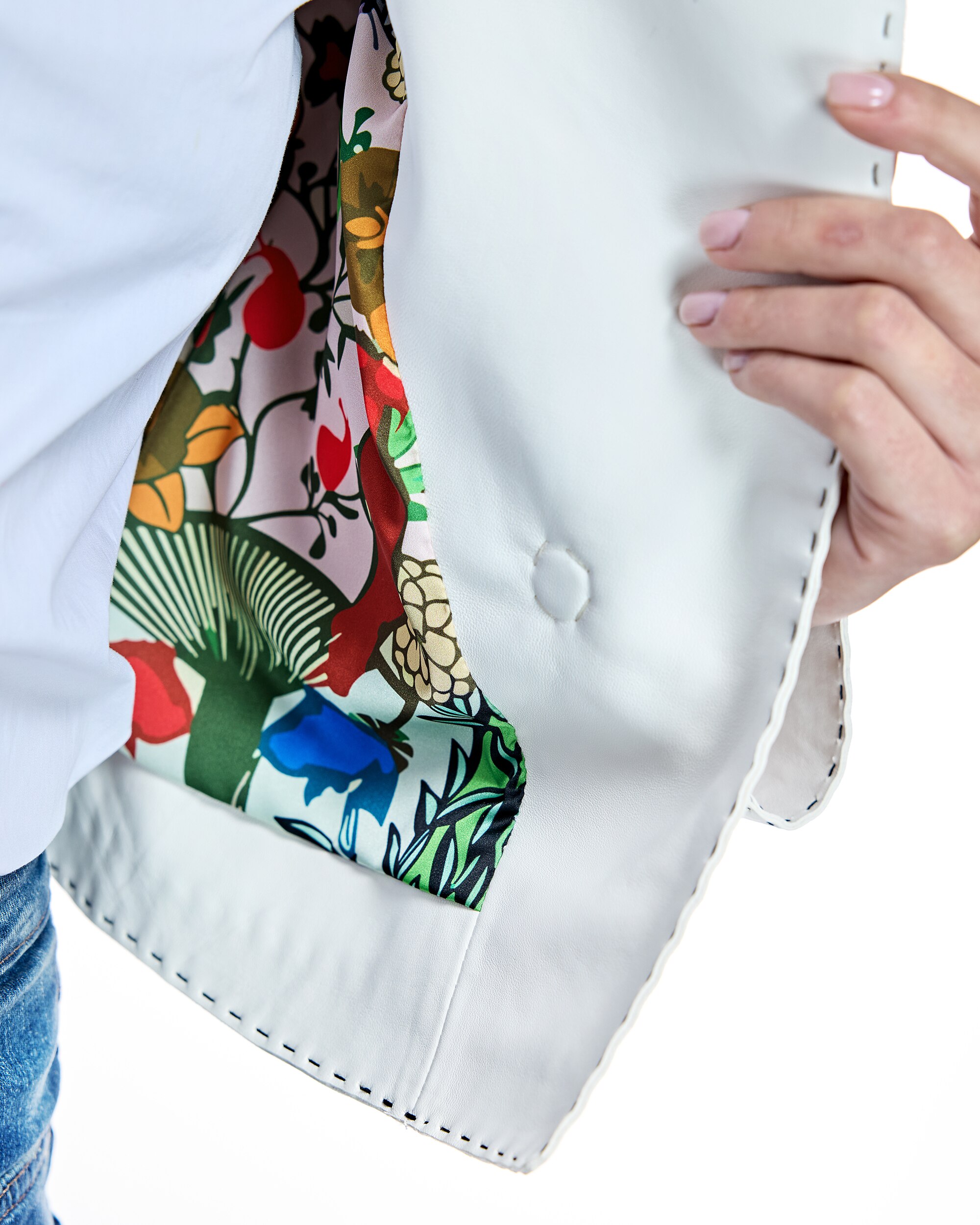 Blusão de Pele com Bolsos Plaqué Impressos Branco / Verde-7