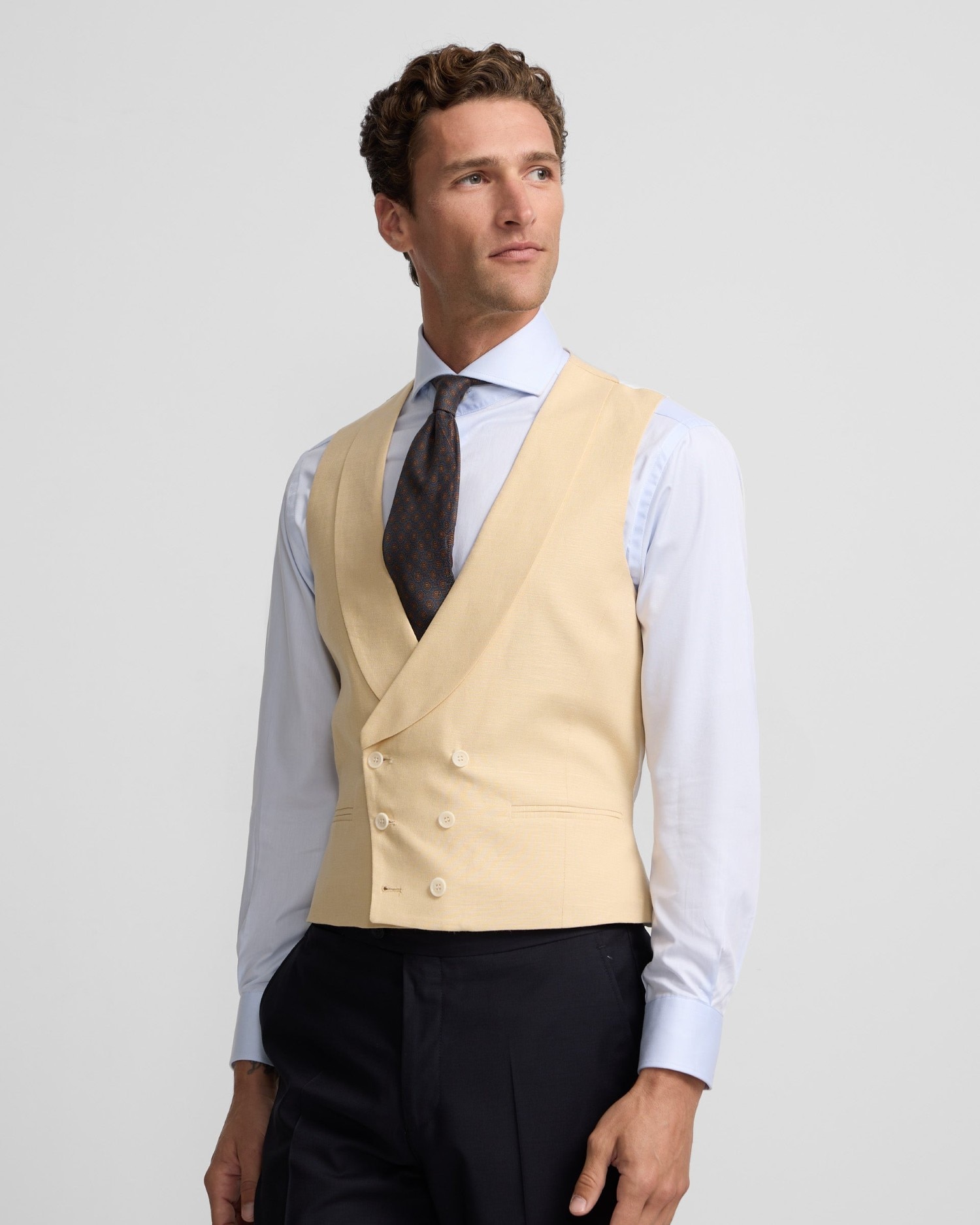 Imagem 0 de Colete de Fraque com Gola Redonda Camel