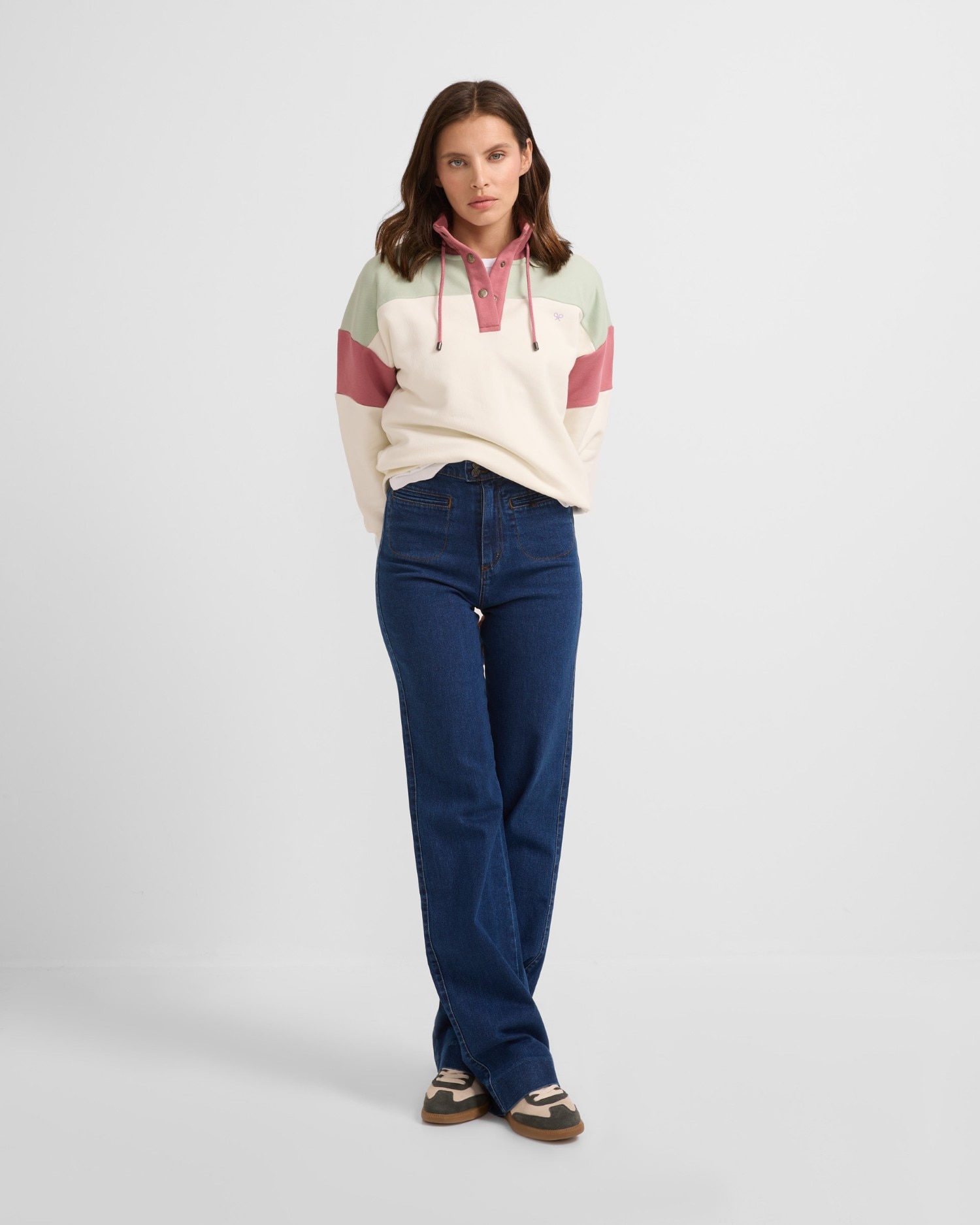 Imagem 0 de Calças Denim Flare com Bolsos