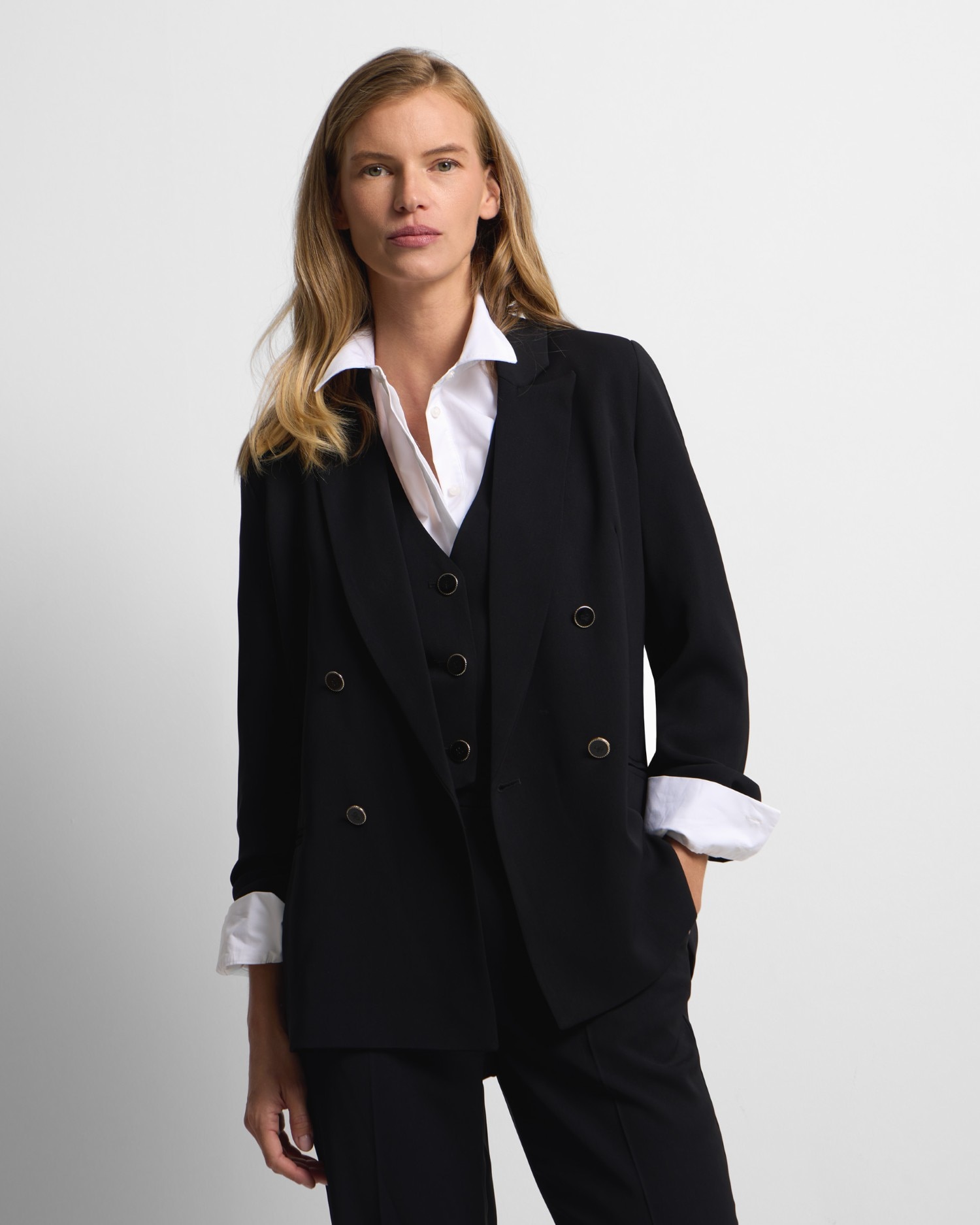 Imagem 0 de Blazer Clássico em Preto