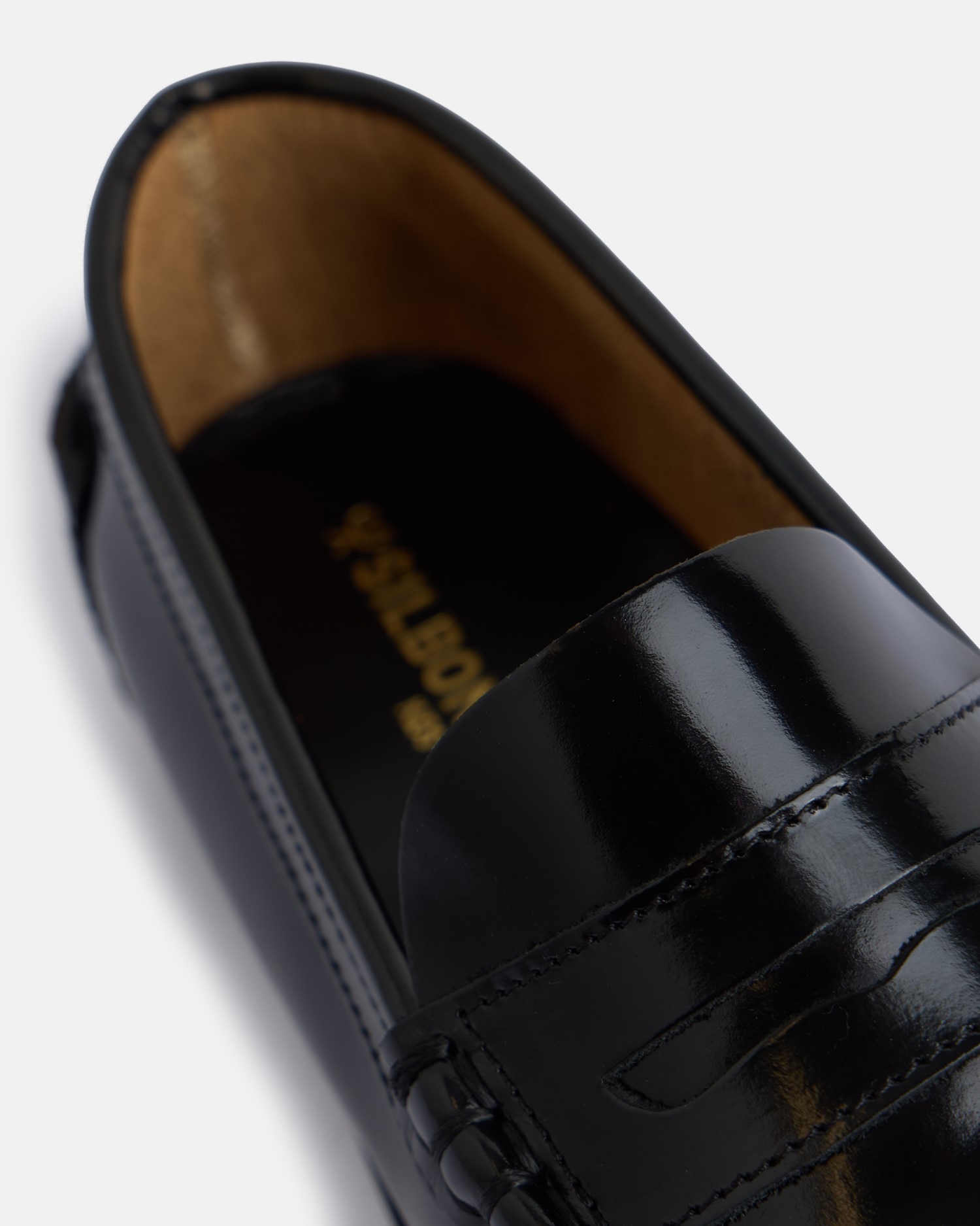 Mocassins Antifaz em Pele Preto-4