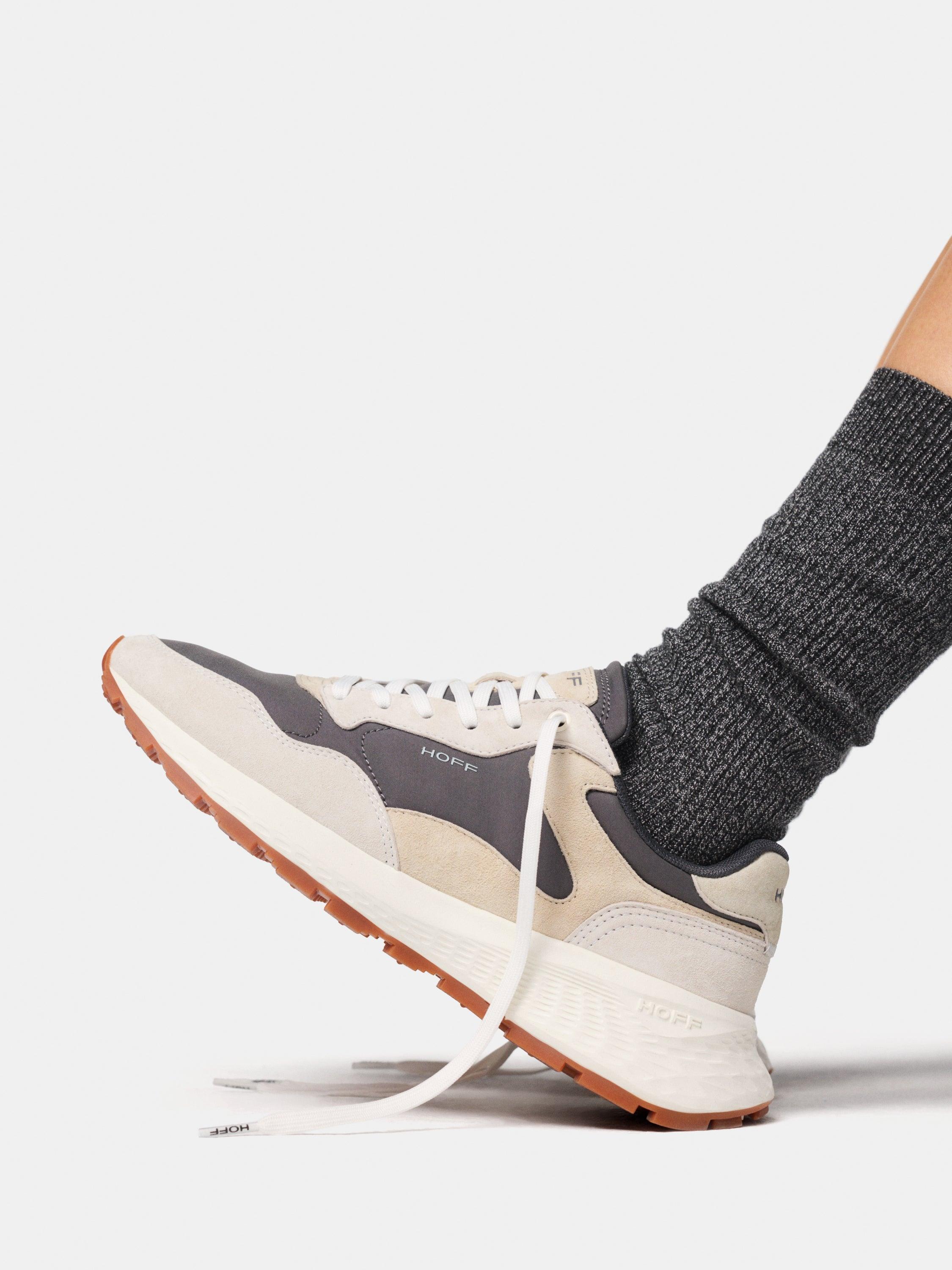 Sapatilhas em Pele com Plataforma Baixa Cinzento-5