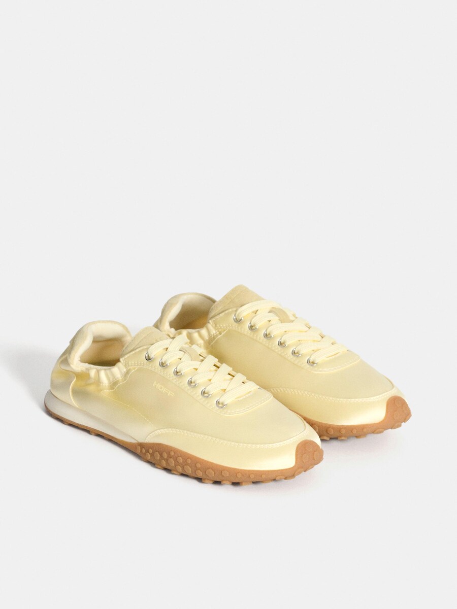 Sapatilhas Baixas de Cetim com Sola de Borracha Amarelo-2