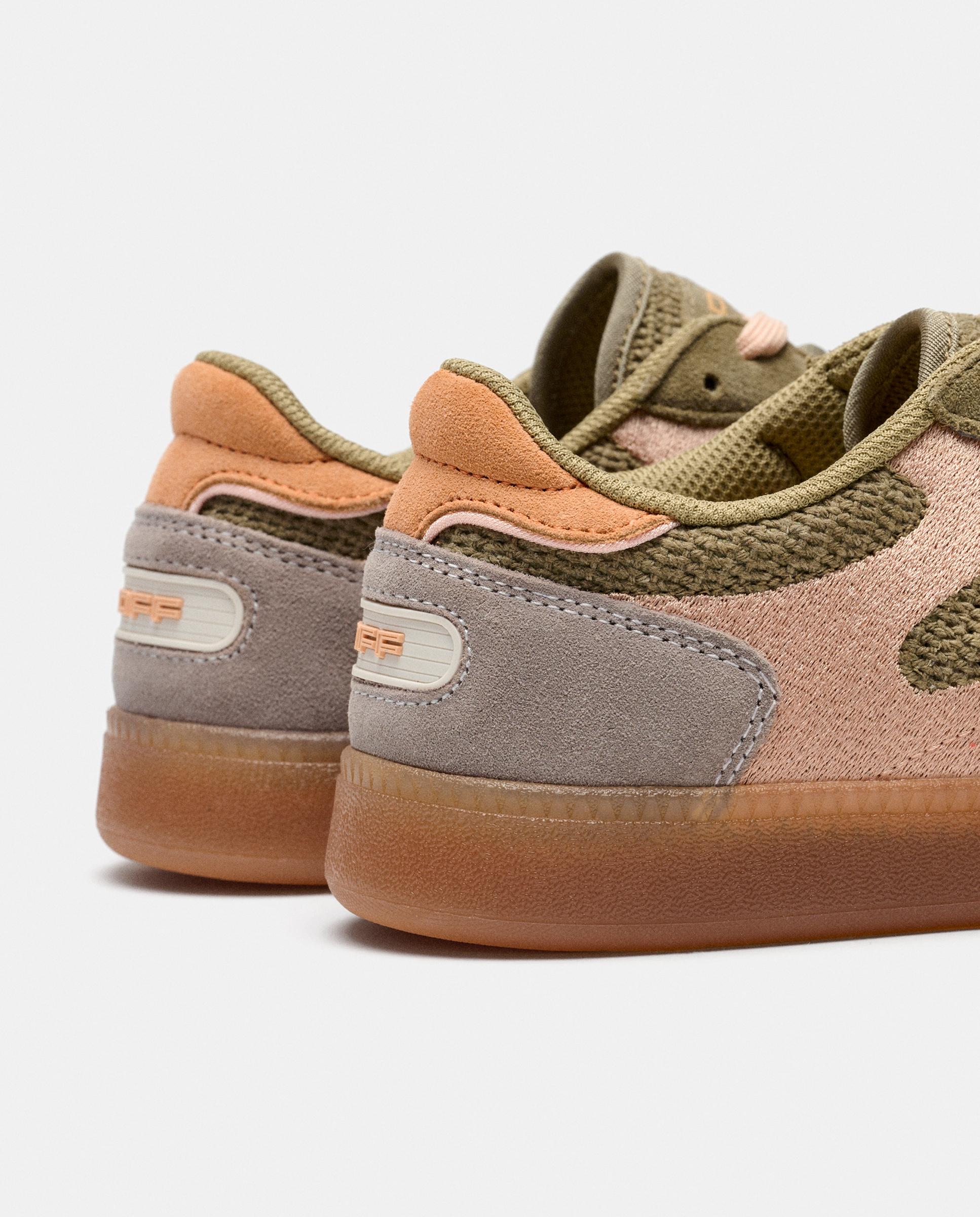 Sapatilhas em Pele com Plataforma Baixa Verde-5