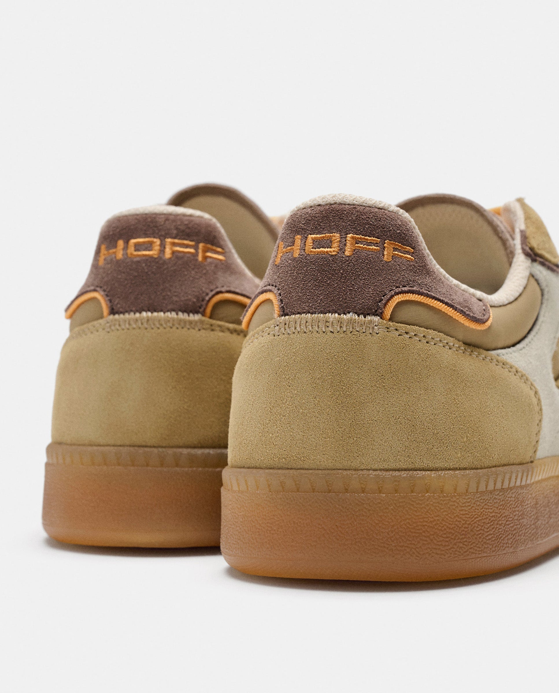 Sapatilhas Retro Park em Pele Combinada Camel-5