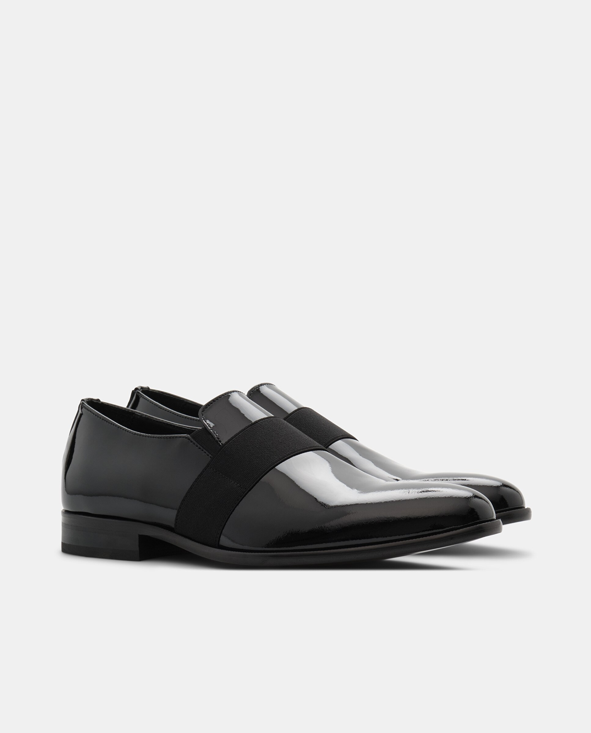 Mocassins com Tira Regency de Pele de Bovino em Preto Preto-2