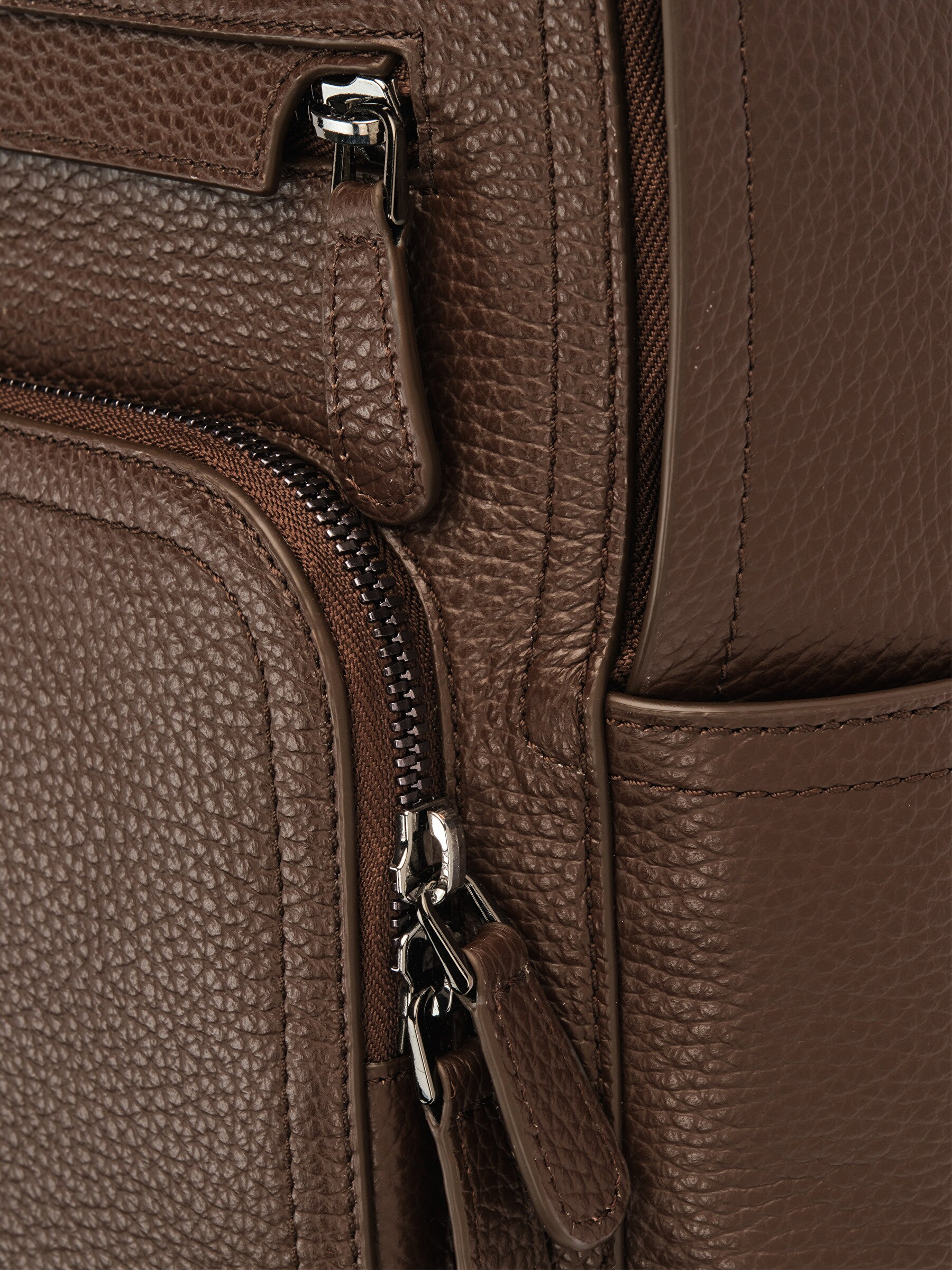 Mochila de Pele com Fecho Zip Castanho-4