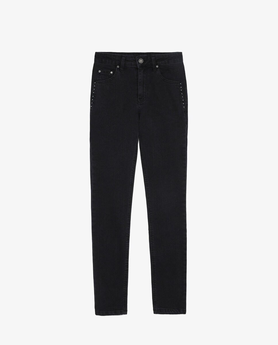 Jeans com Corte a Direito Liso com Detalhe de Tachas Preto-1