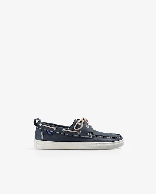 Imagem 0 de Sapatos Náuticos de Pele com Cordões