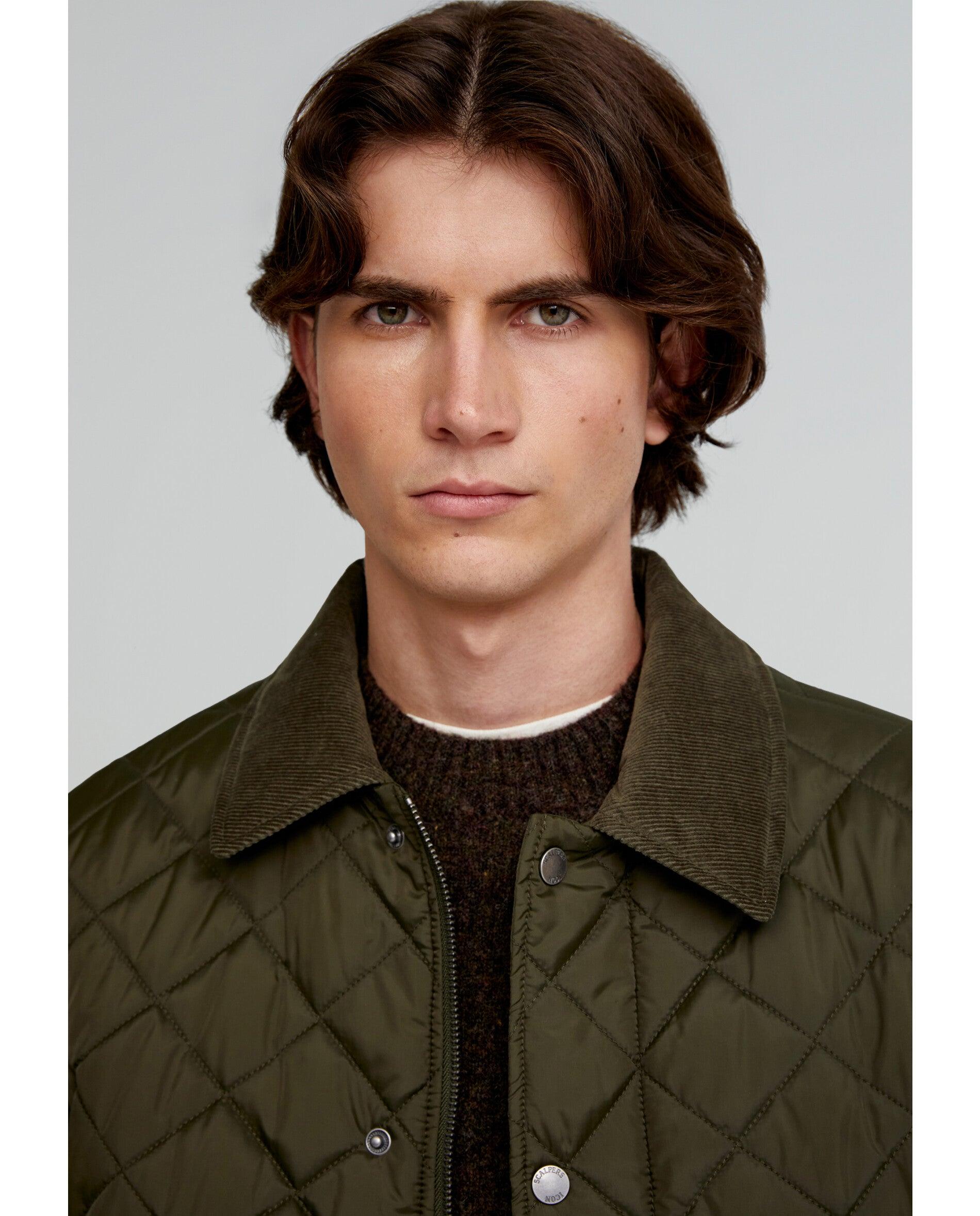 Casaco Acolchoado com Gola de Bombazina Verde-militar-4