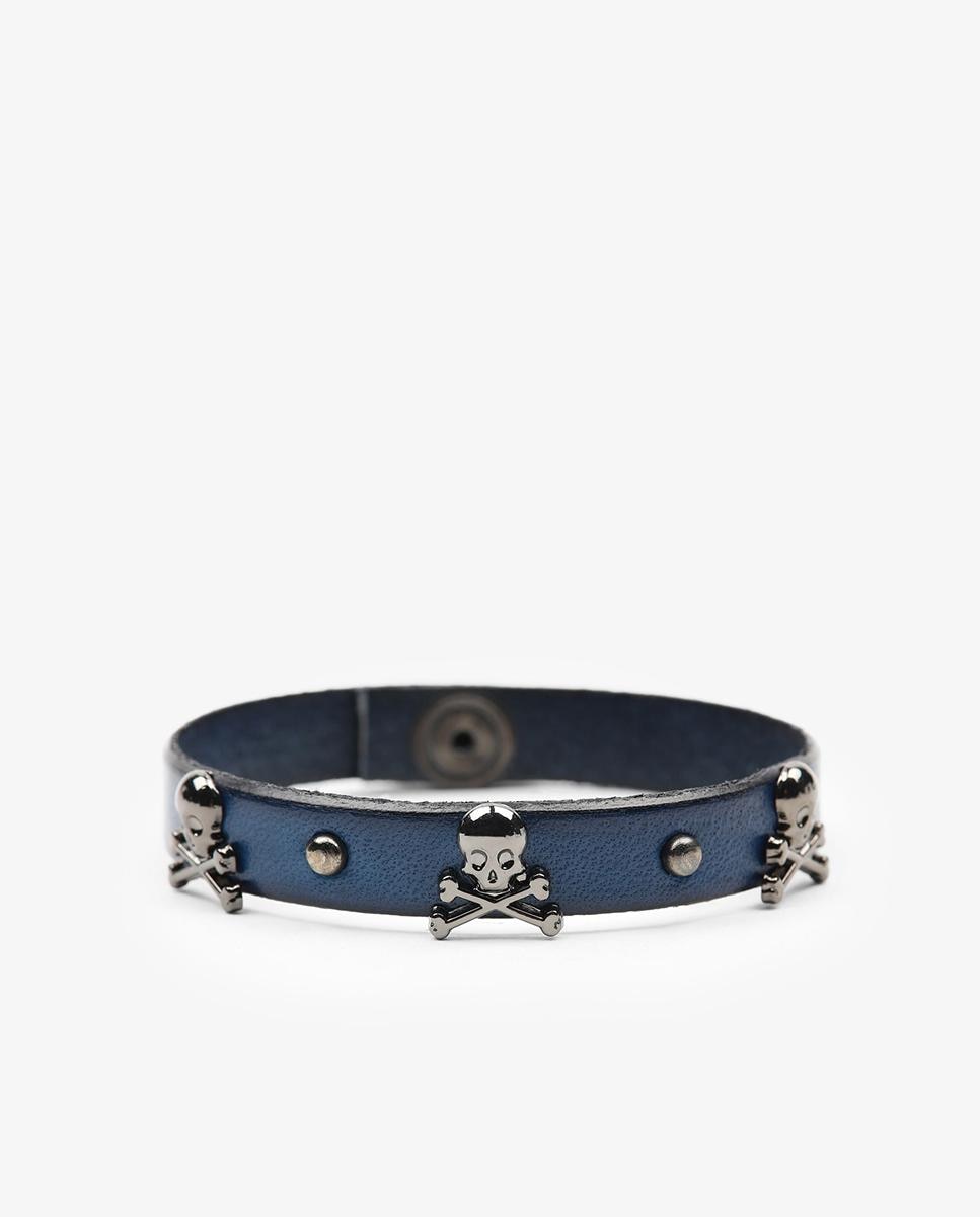 Pulseira de Pele em Azul com Caveiras Metálicas e Tachas Azul-1
