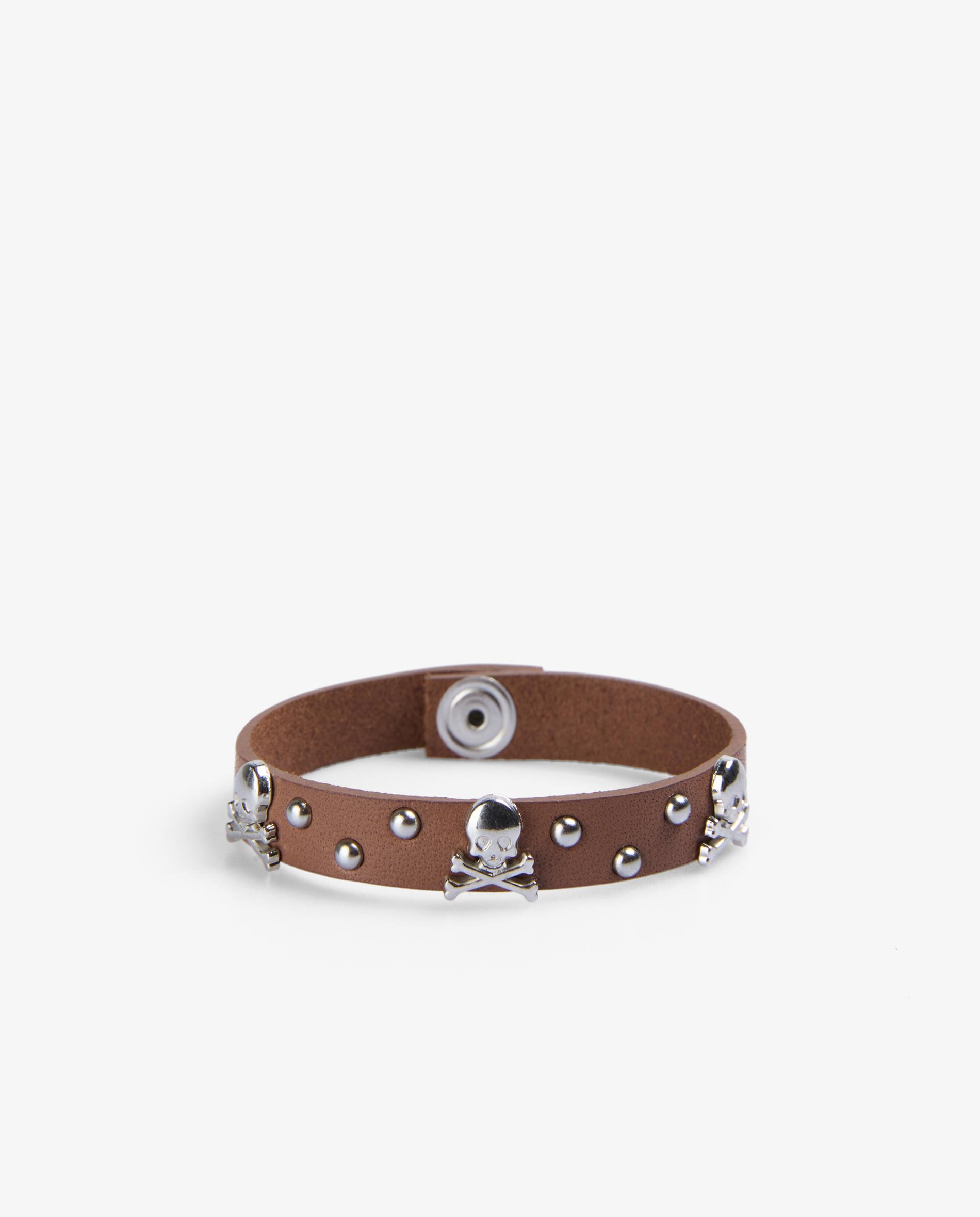 Pulseira de Pele com Tachas e Caveiras Metálicas Bege-1
