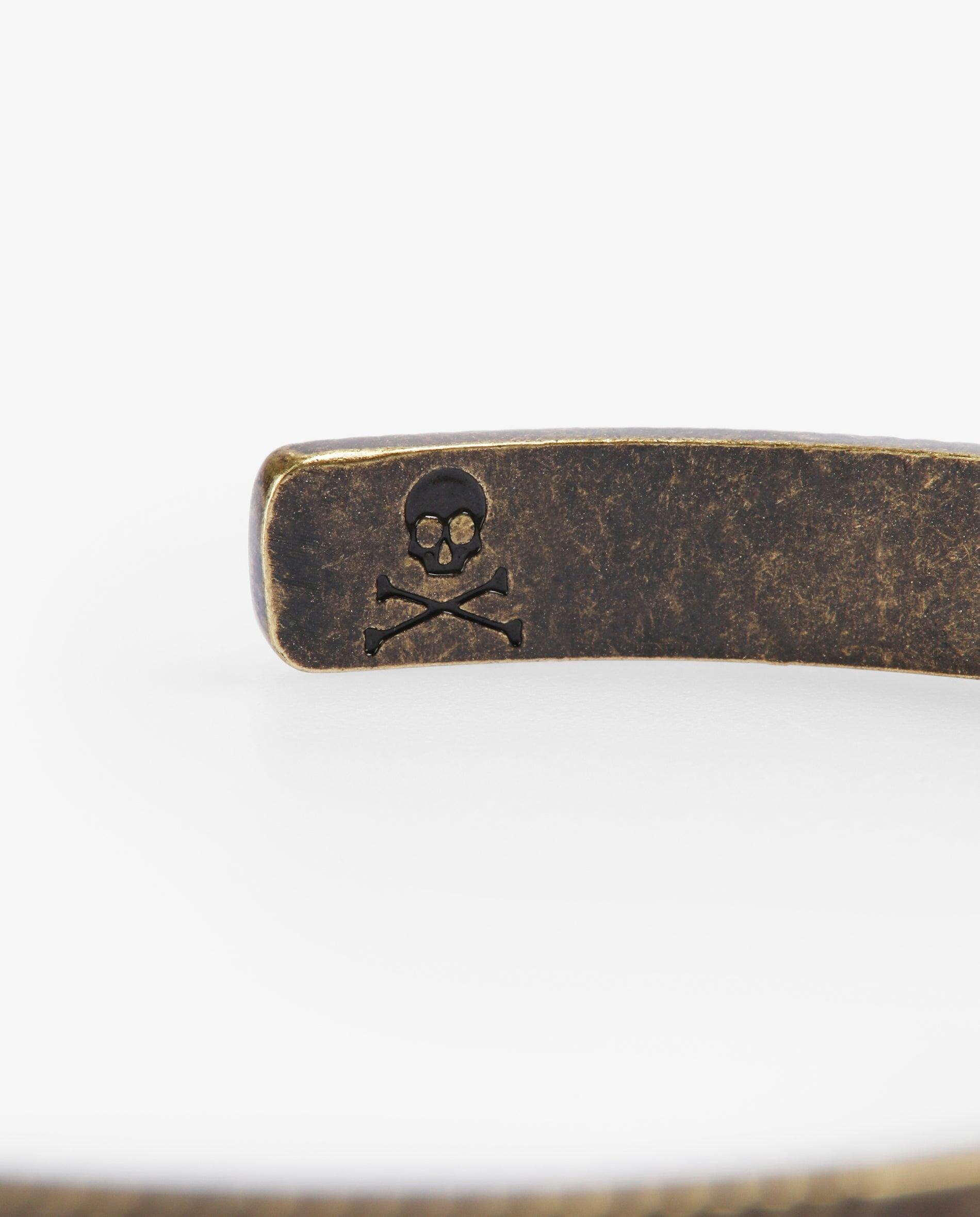 Pulseira de Latão com Detalhes Gravados Ouro-4