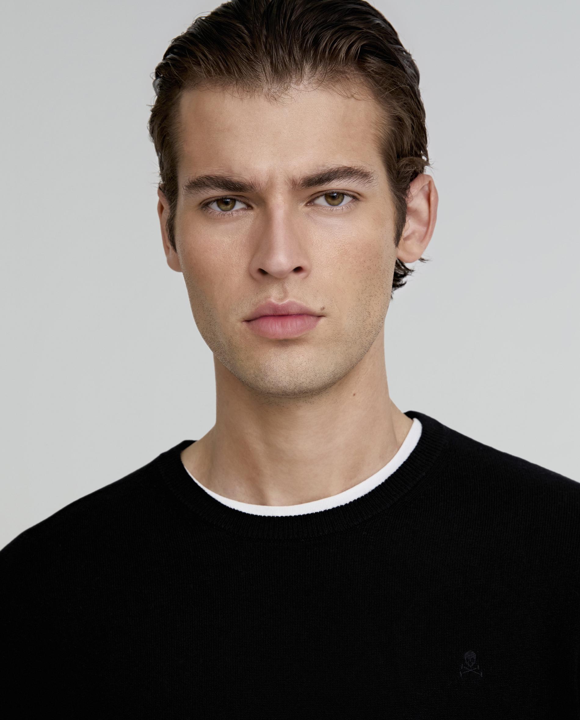 Camisola Regular Fit com Gola Redonda Preto-3