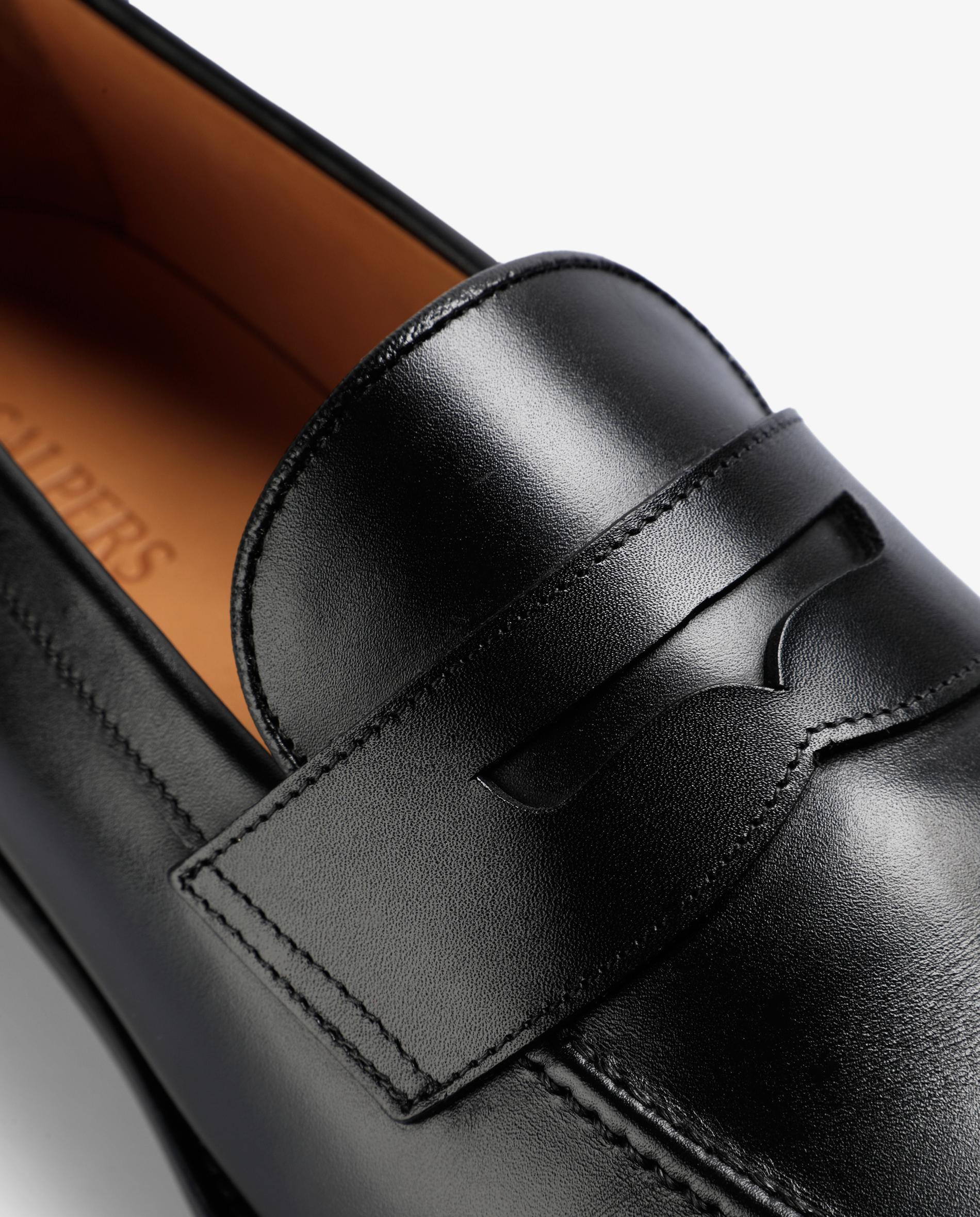 Mocassins de Pele com Travessão Preto-6