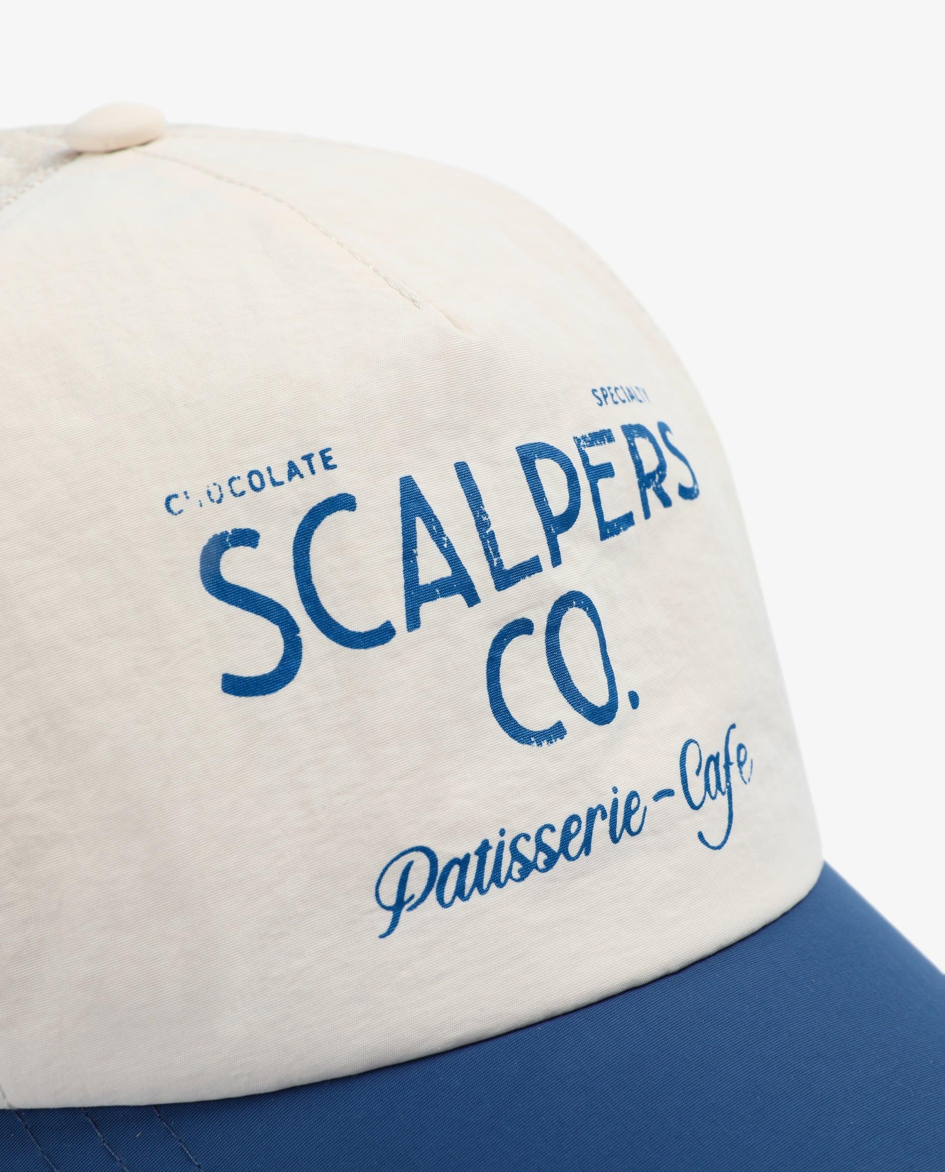 Boné Trucker Ajustável com Print Frontal Azul / Bege-3