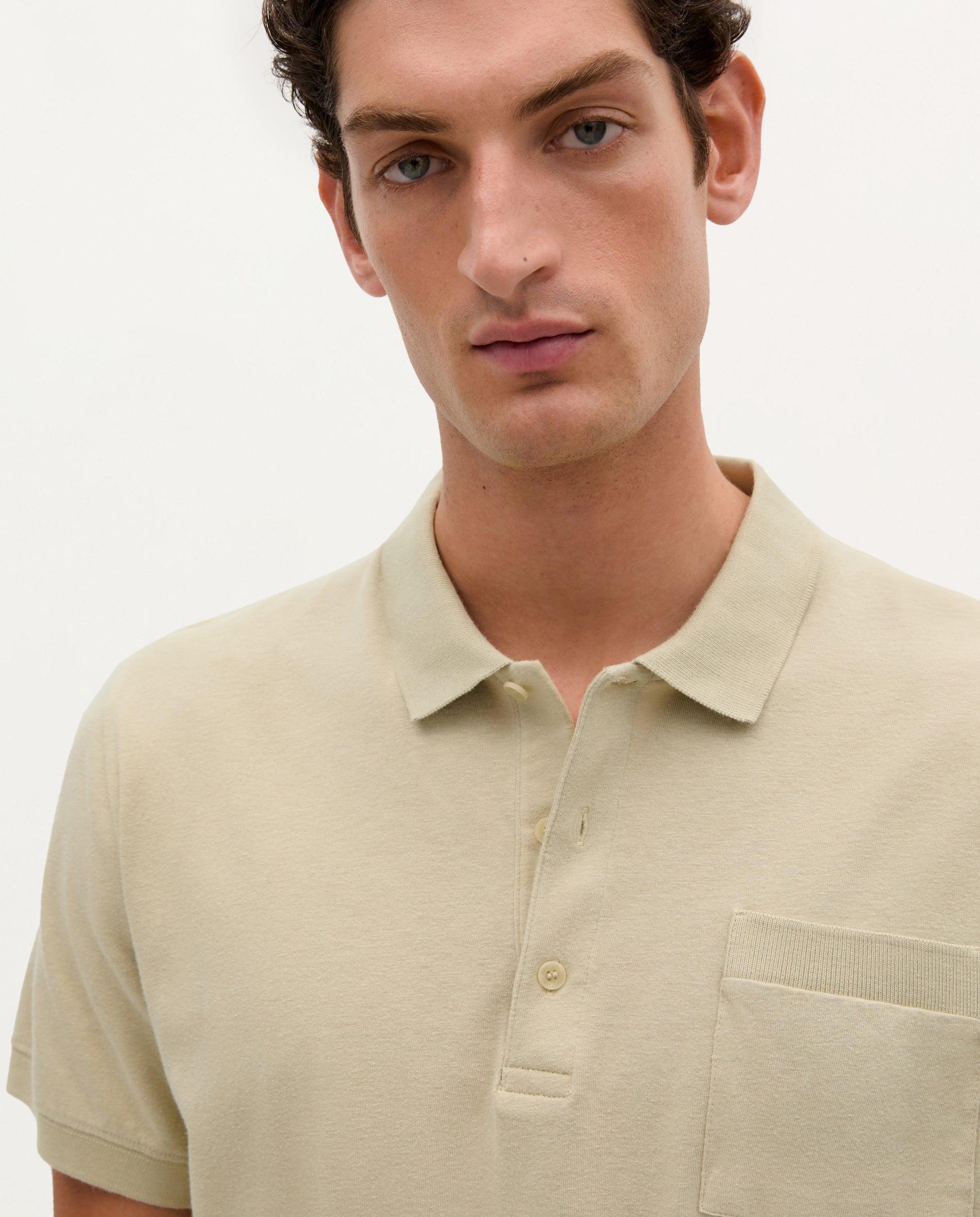 Polo de Manga Curta com Bolso no Peito Bege-3
