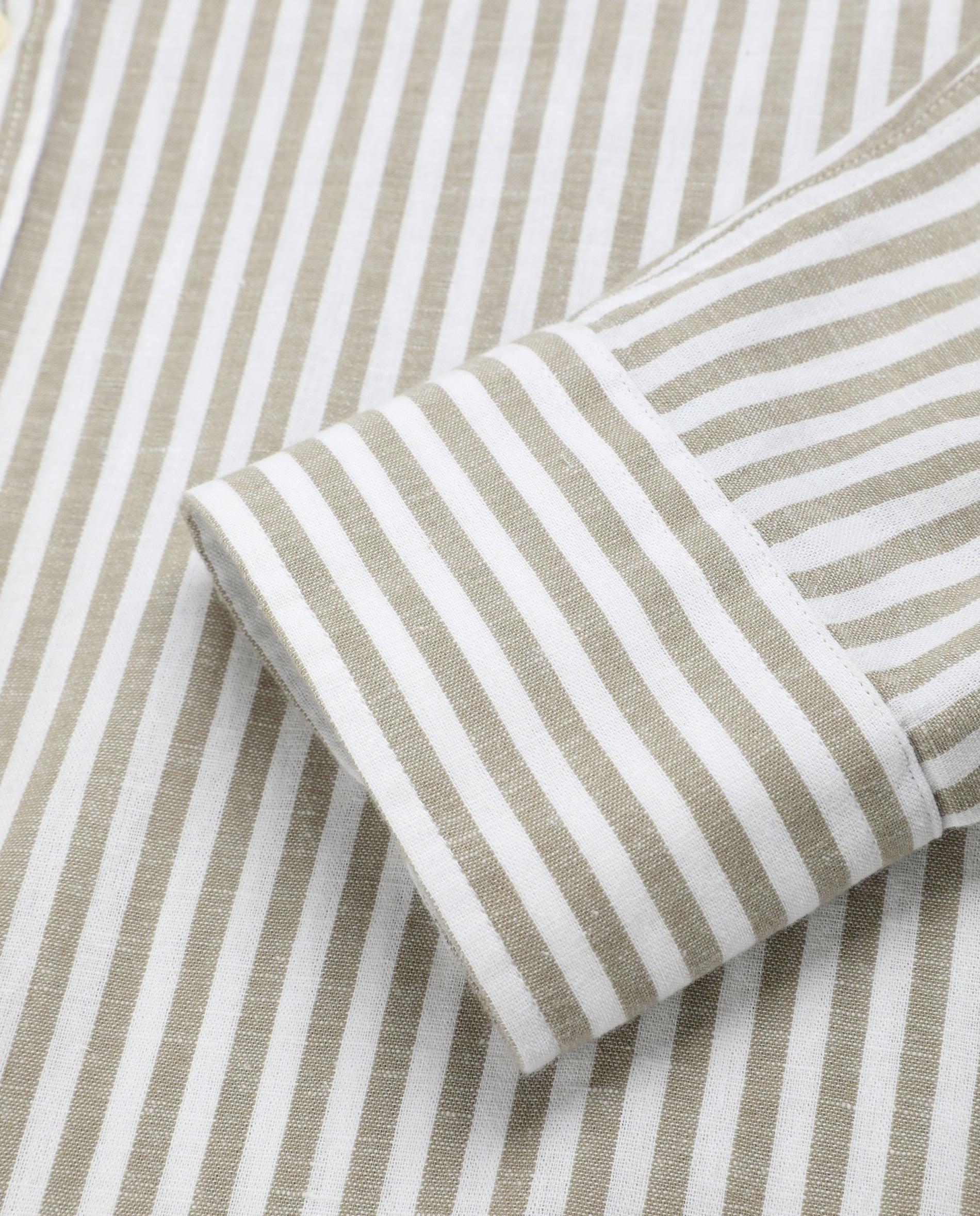 Camisa Regular Fit às Riscas Caqui-3