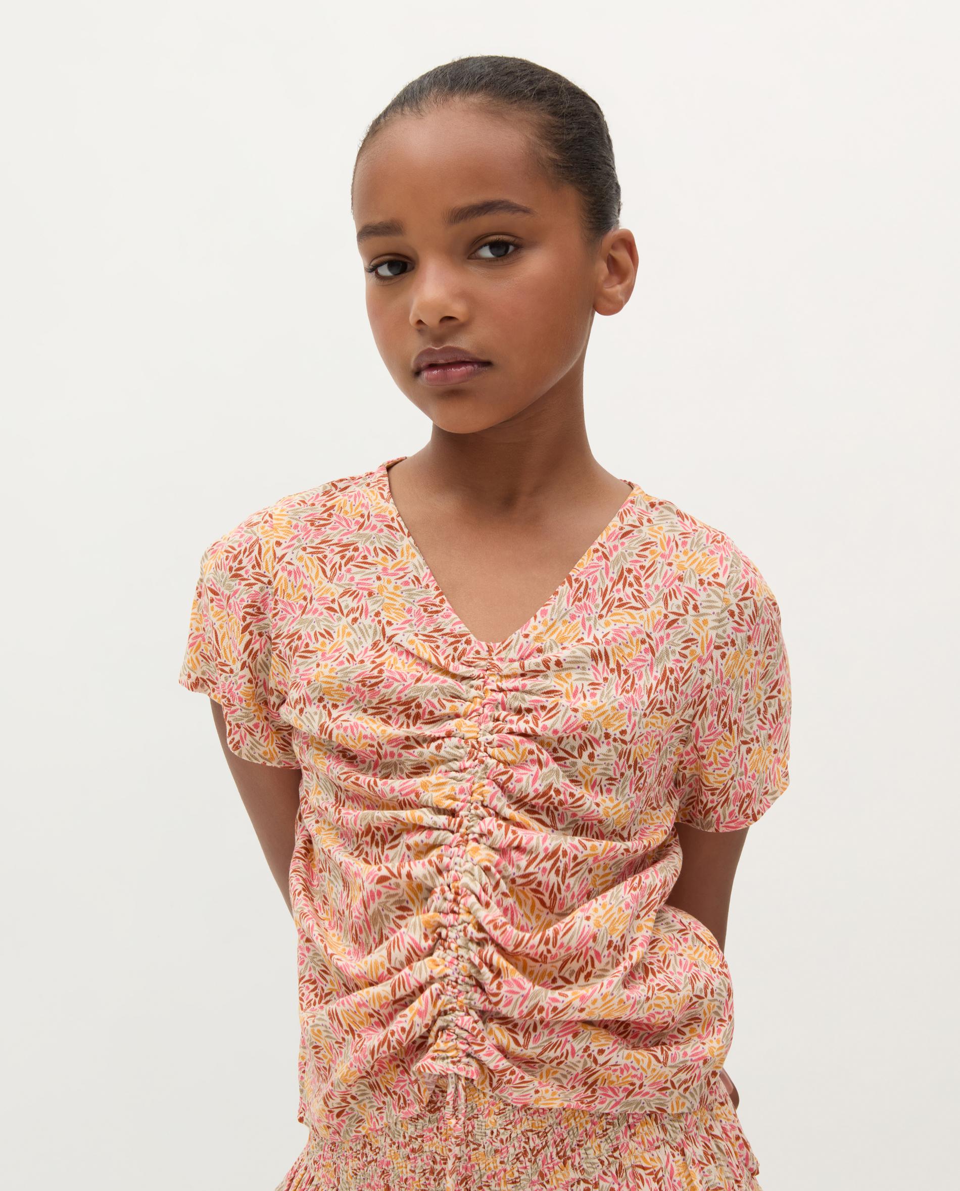 Blusa Infantil com Franzido Frontal e Estampado de Flores Multicolor-1