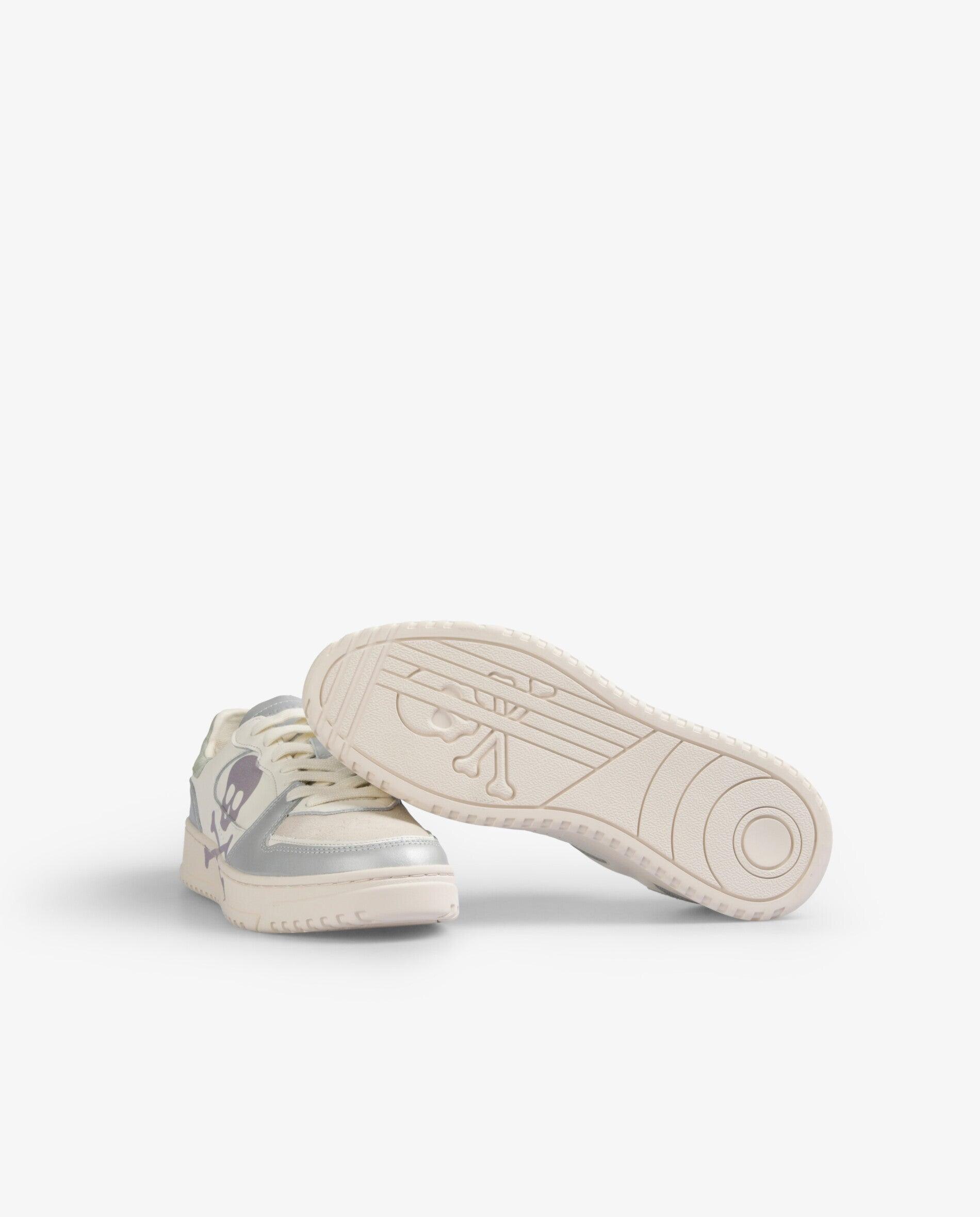 Sapatilhas Retro com Atacadores e Maxi Caveira Prata-7